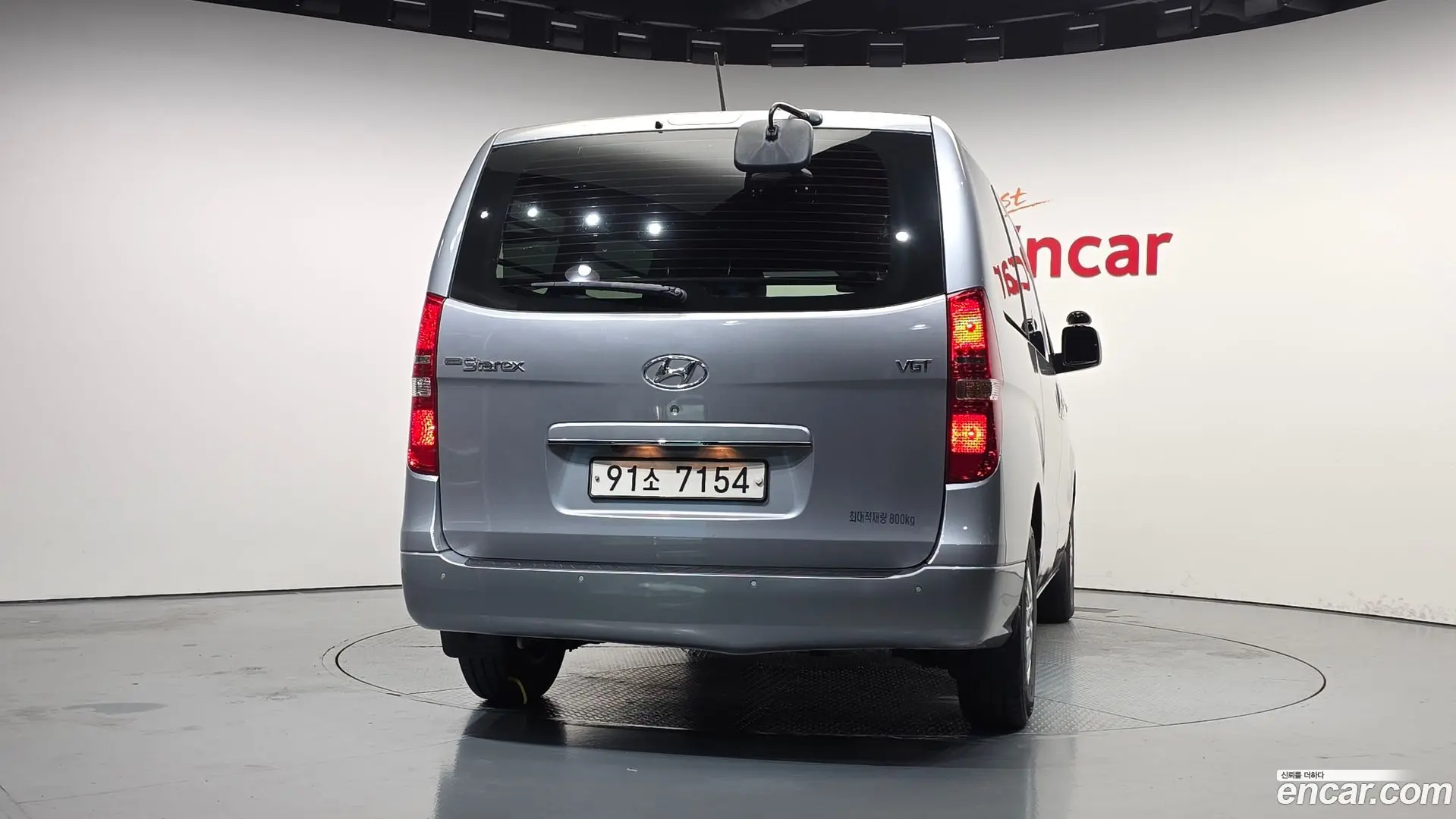 Hyundai Starex Van 3-Seater