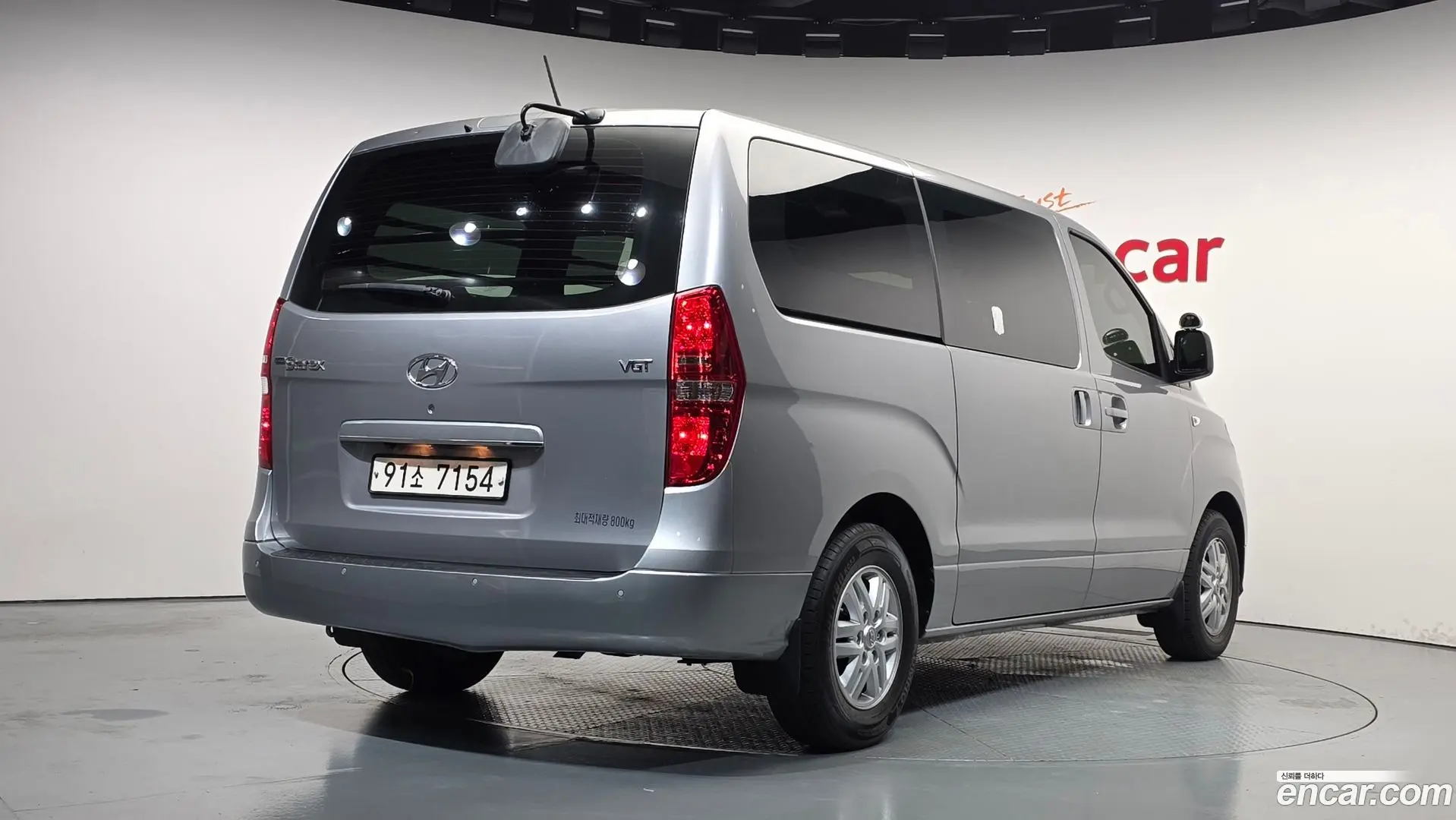 Hyundai Starex Van 3-Seater