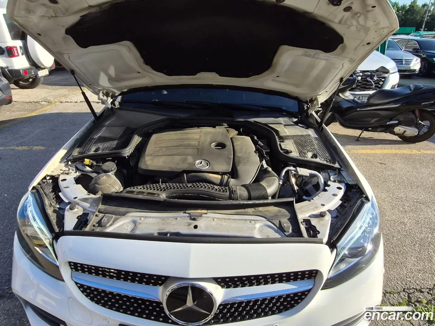 Mercedes-Benz C-Class C200 Coupe