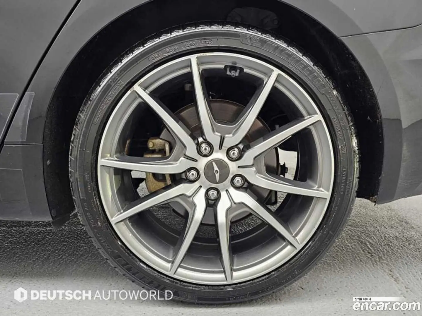 Genesis G70 Gasoline 2.0T 2WD
