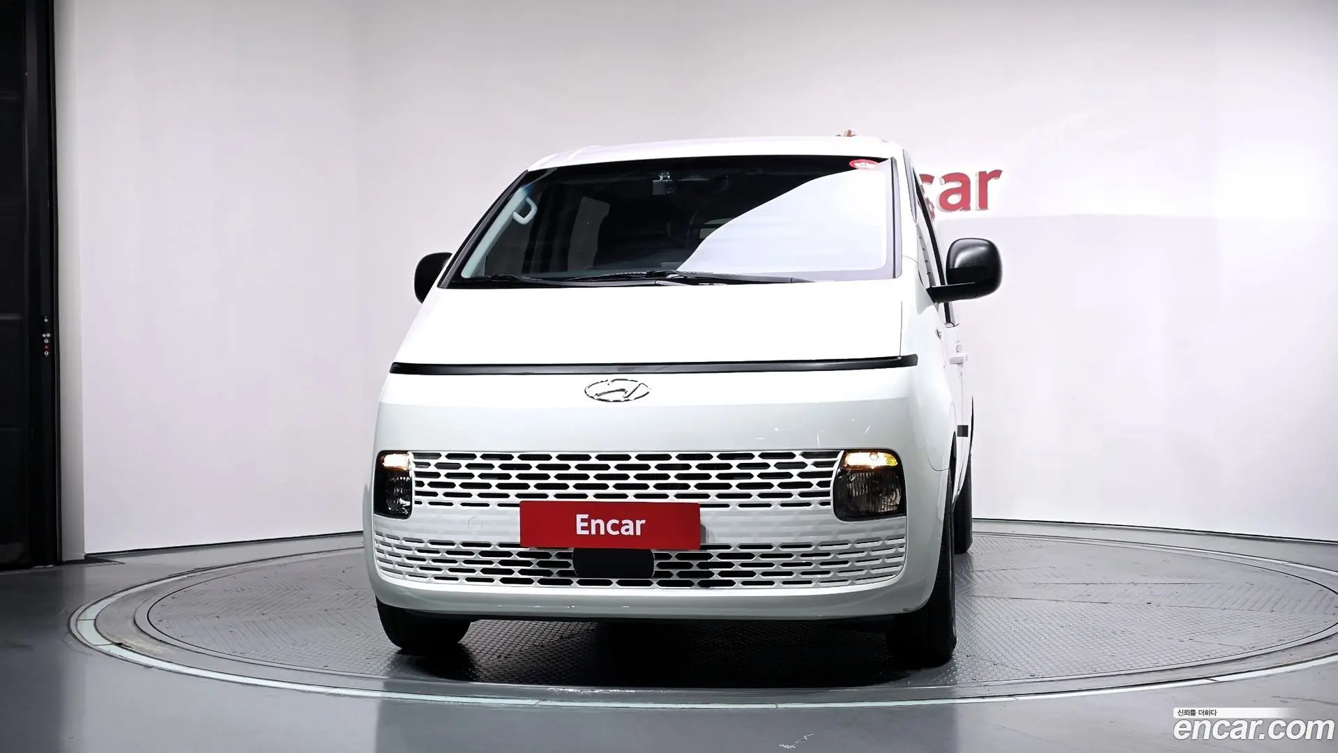 Hyundai Staria Cargo 5-Seater 2022