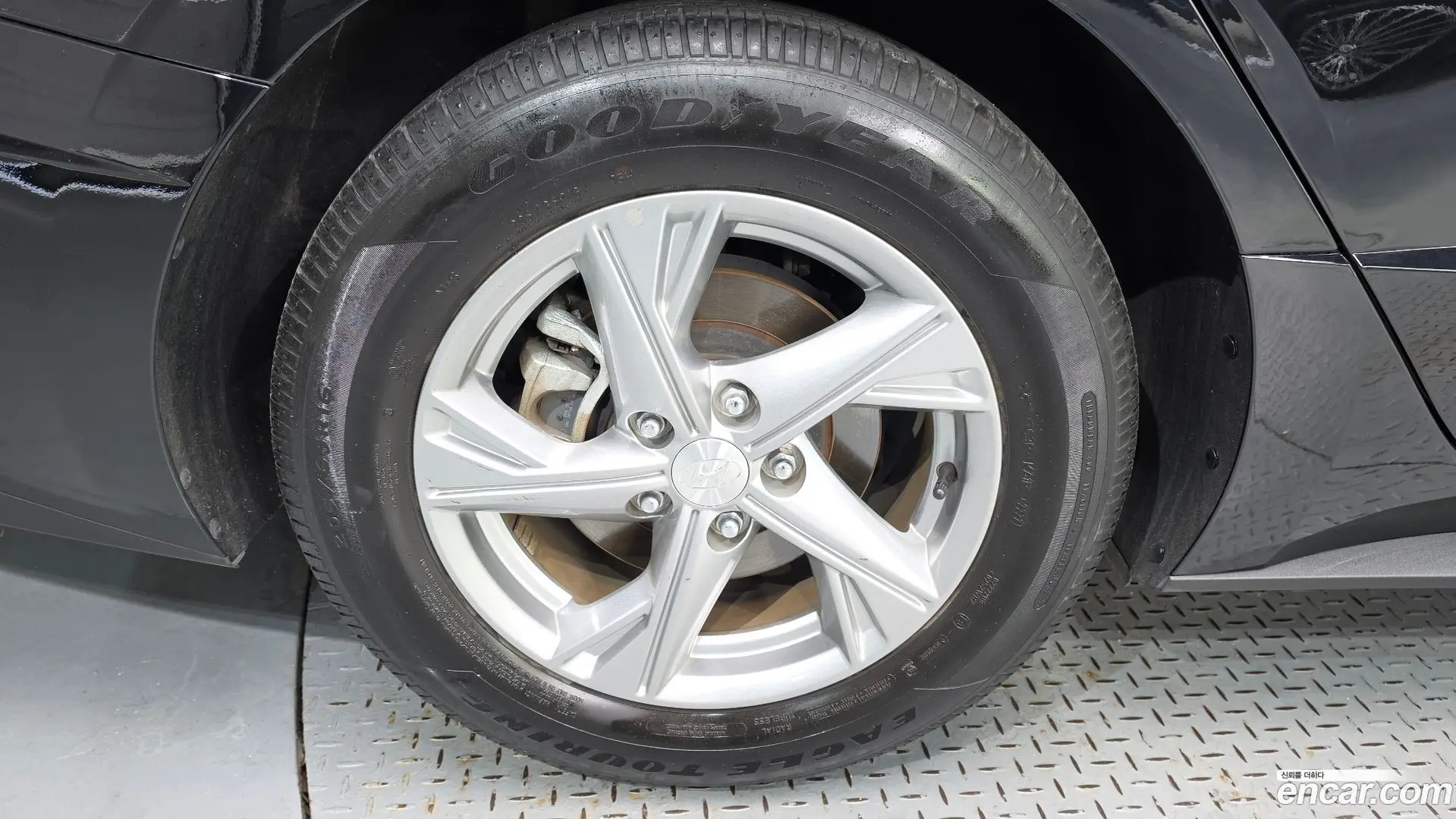 Hyundai Sonata 2.0 LPG(rental car)