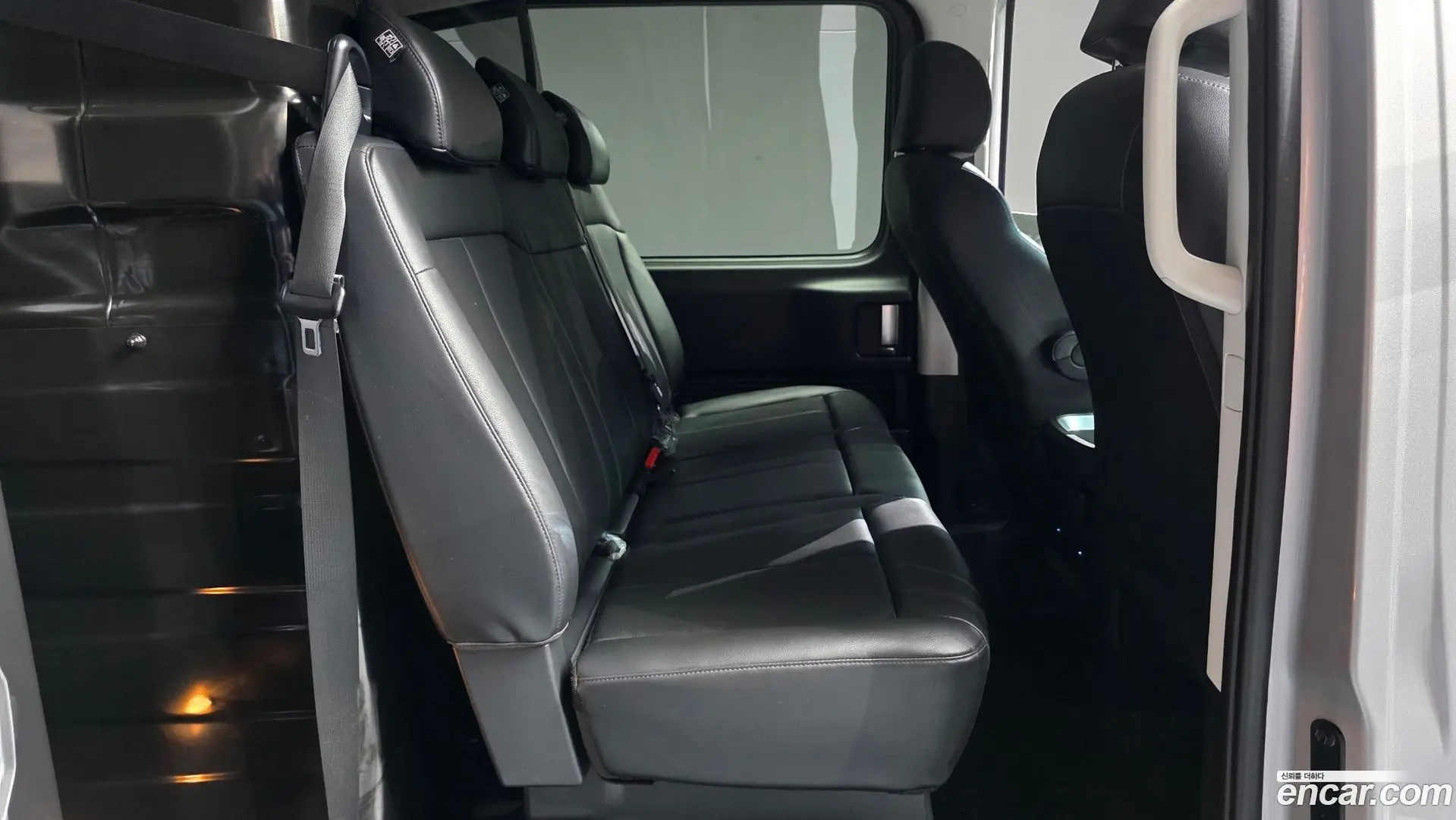 Hyundai Staria Cargo 5-Seater 2022