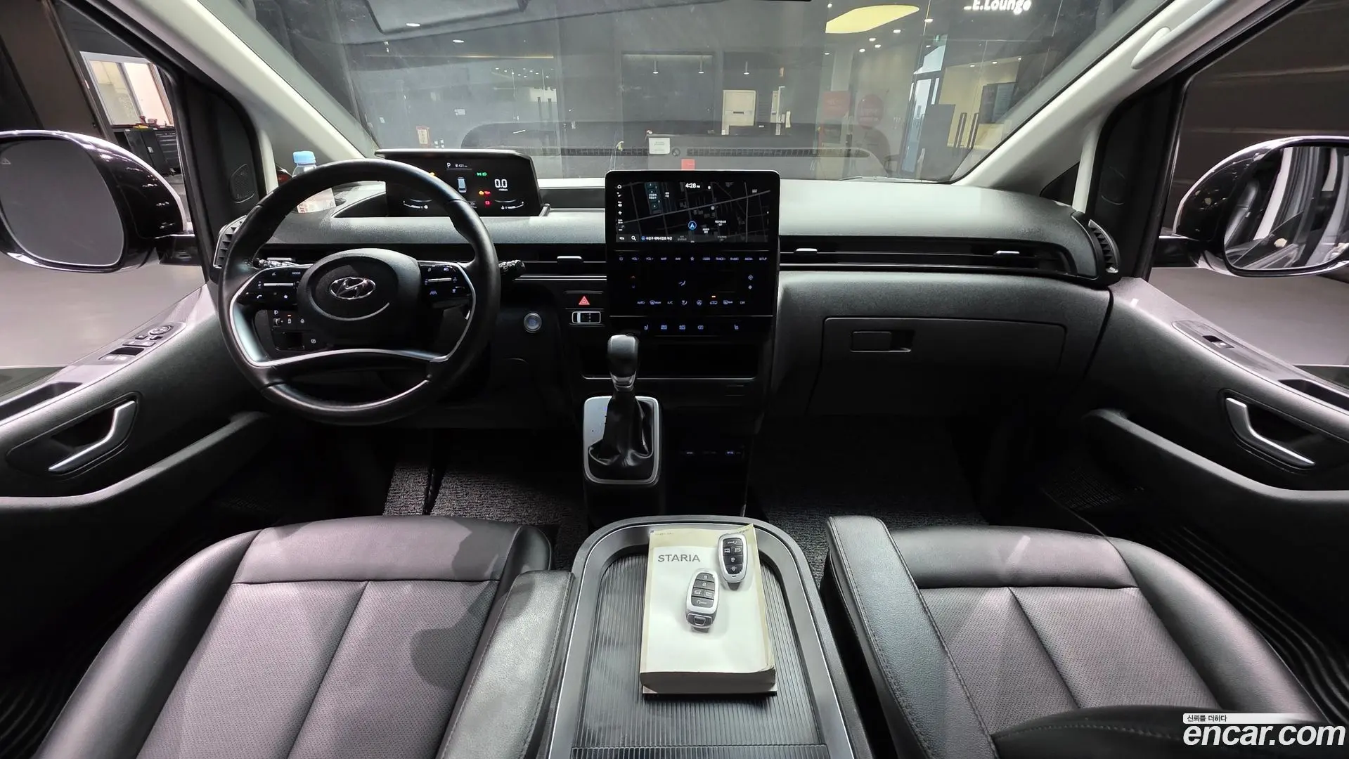 Hyundai Staria Cargo 5-Seater 2022