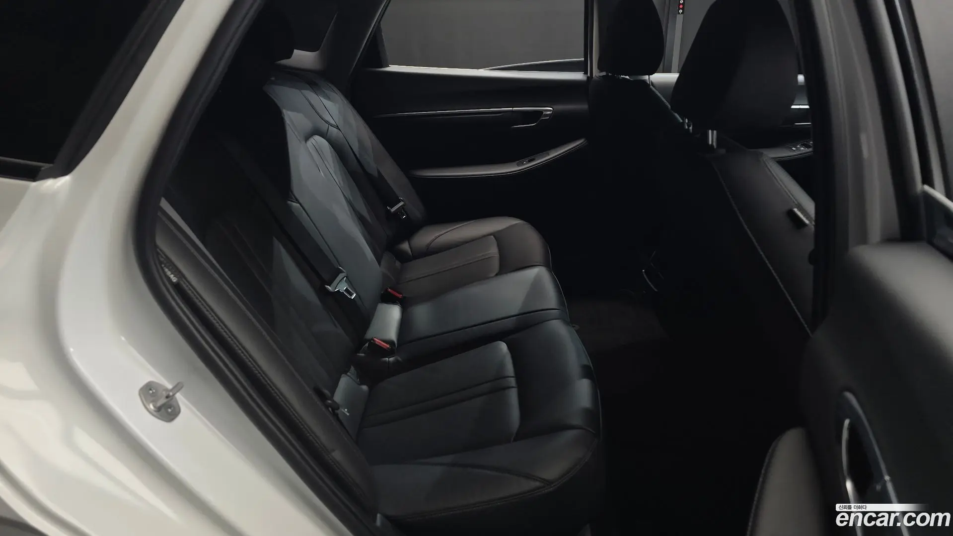 Hyundai Sonata 2.0 LPG(rental car)