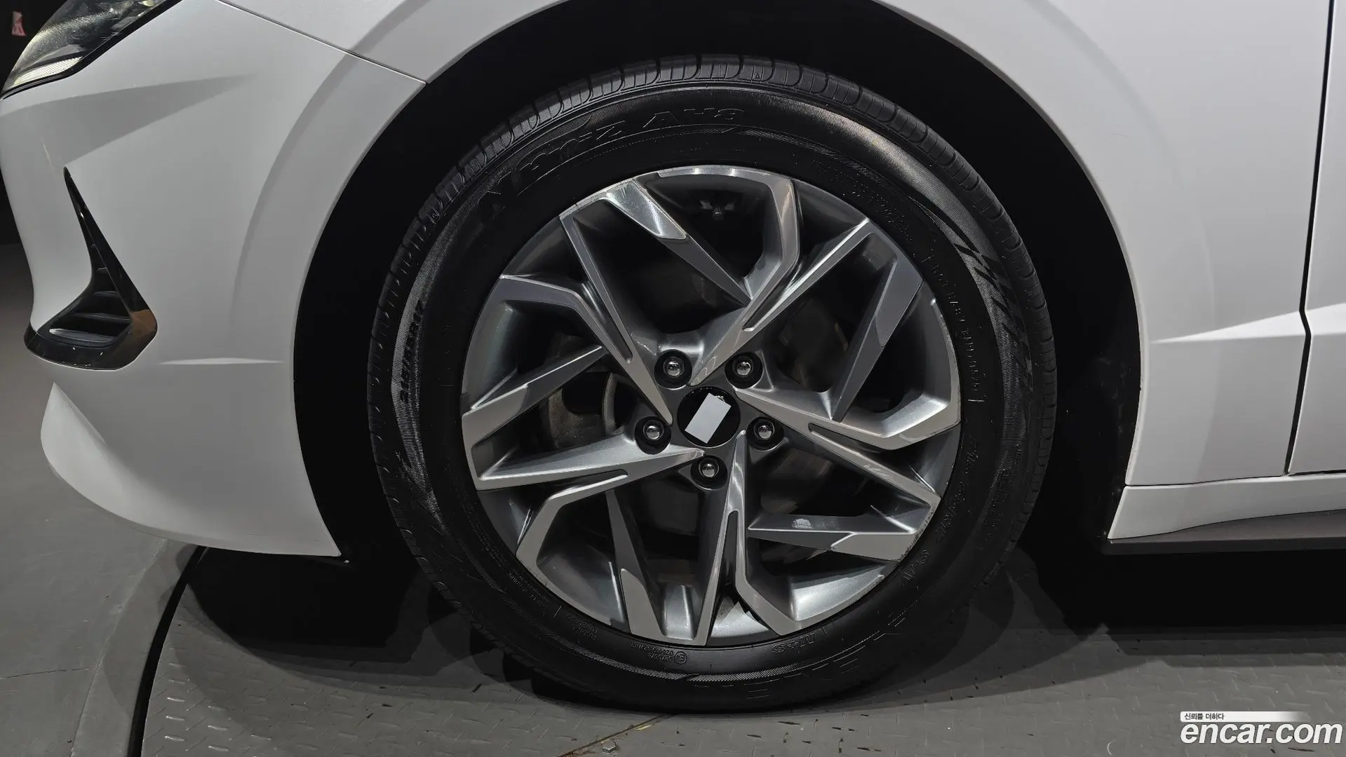 Hyundai Sonata 2.0 LPG(rental car)