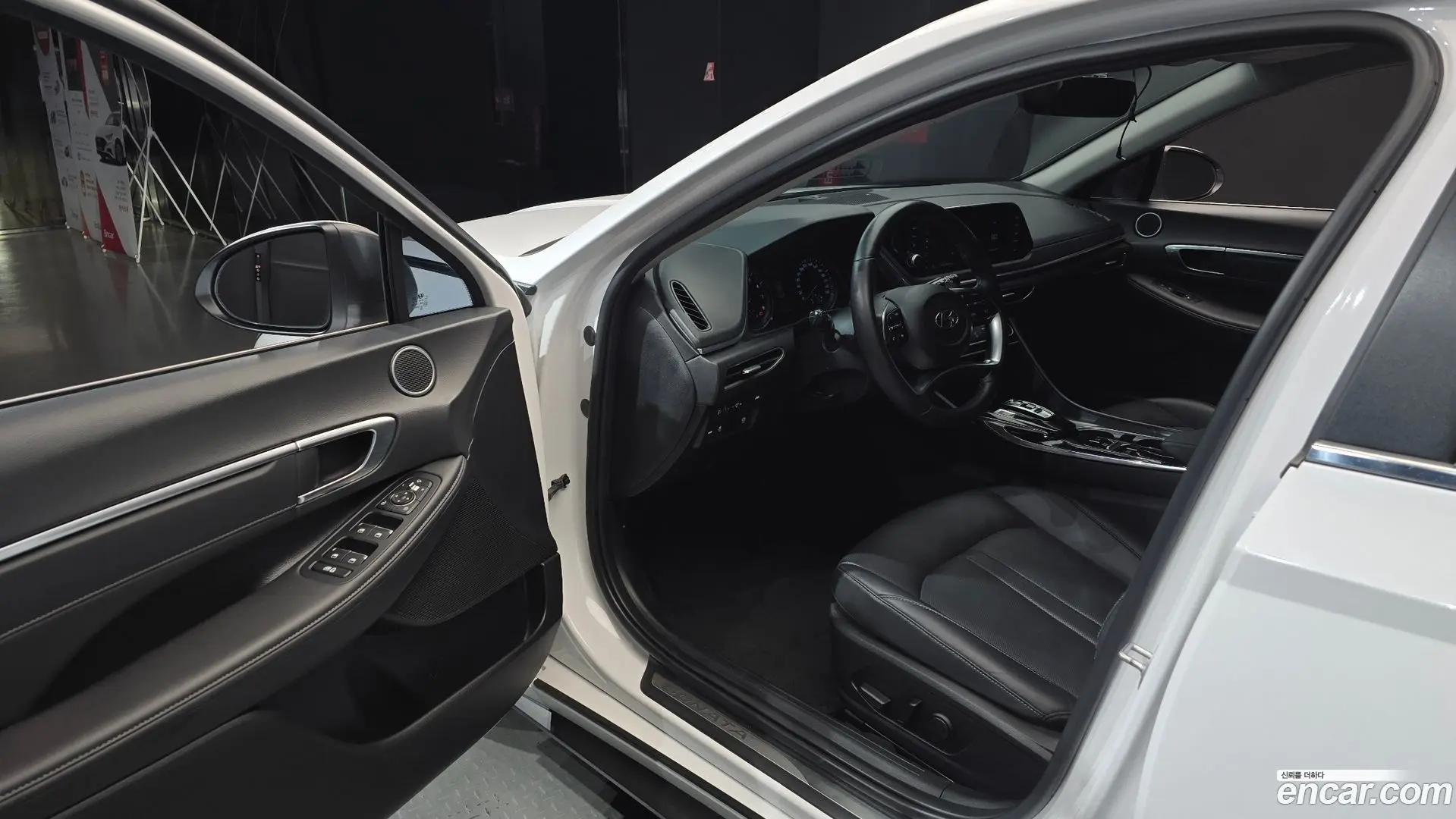 Hyundai Sonata 2.0 LPG(rental car)