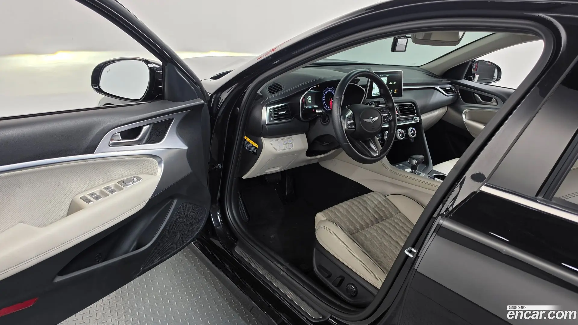 Genesis G70 2.0T AWD