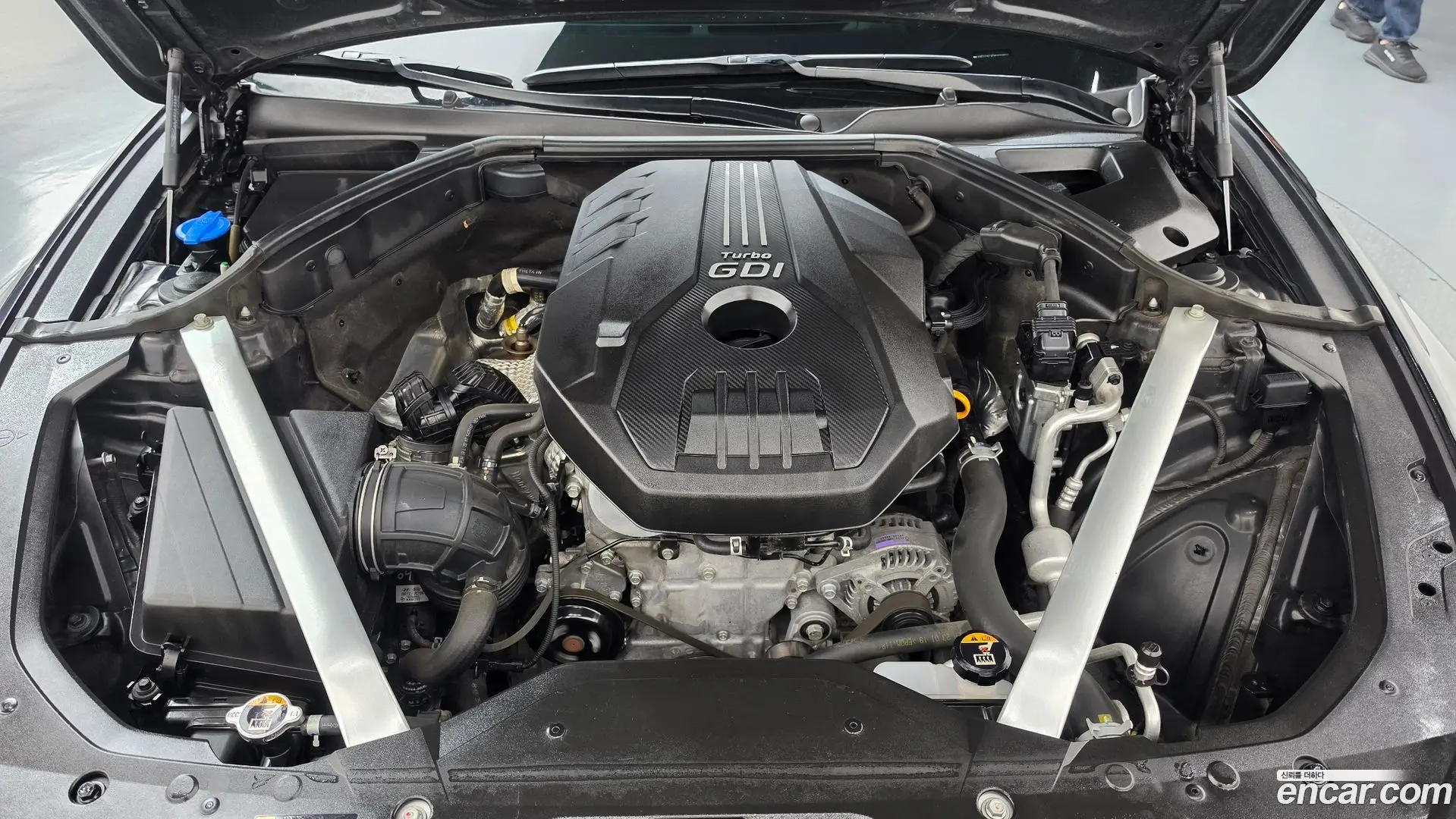 Genesis G70 2.0T AWD