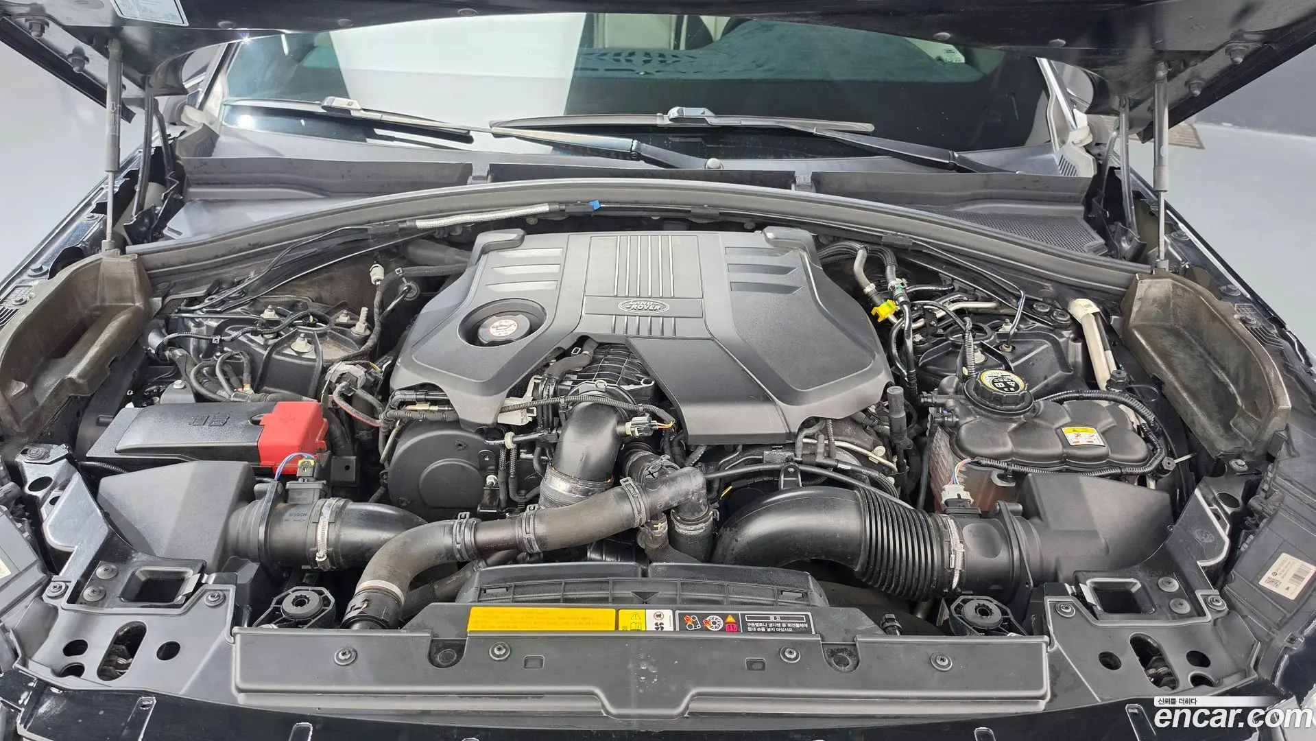 Land Rover Range Rover Velar 3.0 D300 R-Dynamic SE