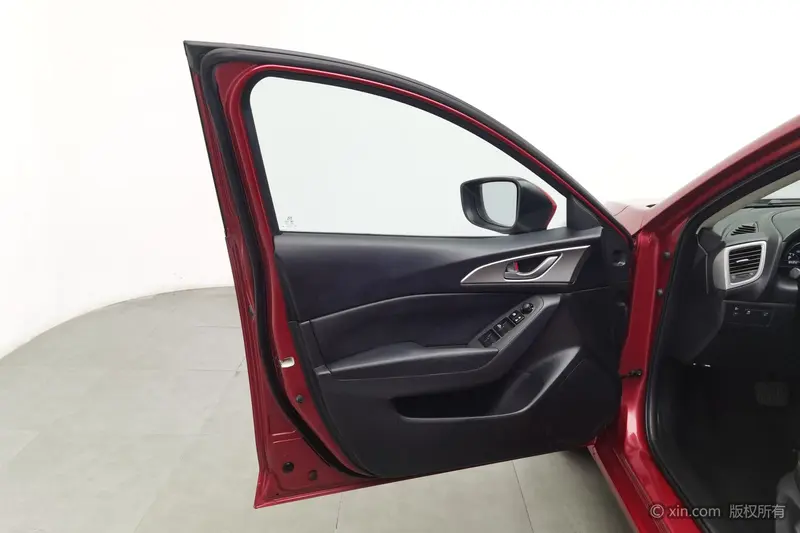 Mazda3 Angkesela 2017 Sedan 1.5L Automatic Comfort Type National V
