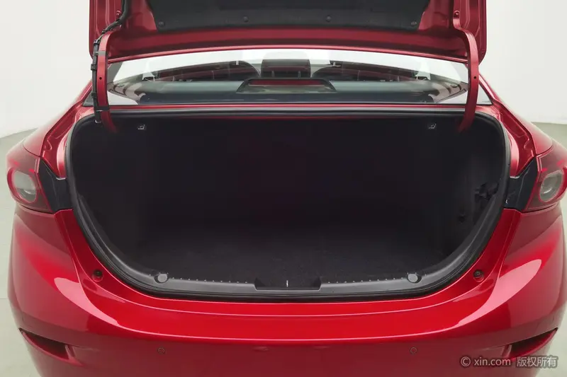 Mazda3 Angkesela 2017 Sedan 1.5L Automatic Comfort Type National V