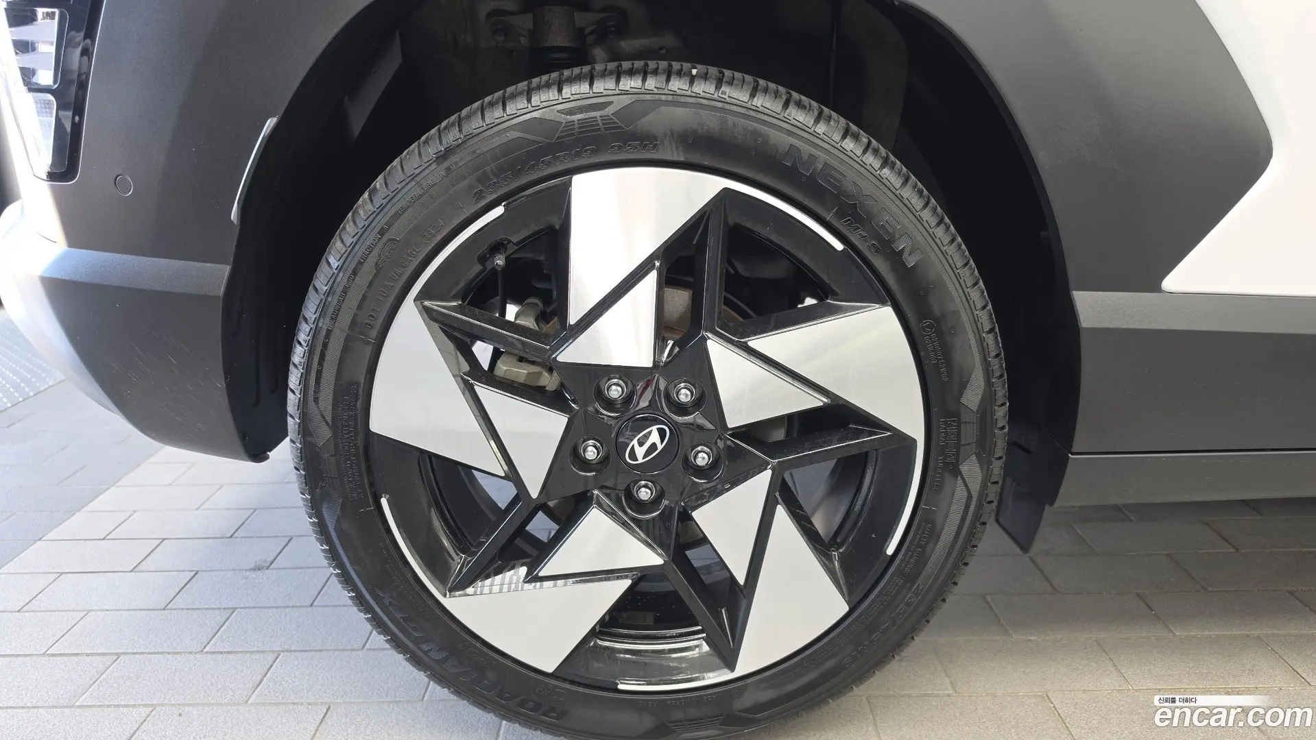Hyundai Kona Gasoline 1.6 Turbo 4WD 2023