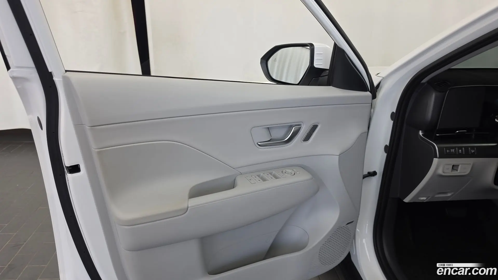 Hyundai Kona Gasoline 1.6 Turbo 4WD 2023