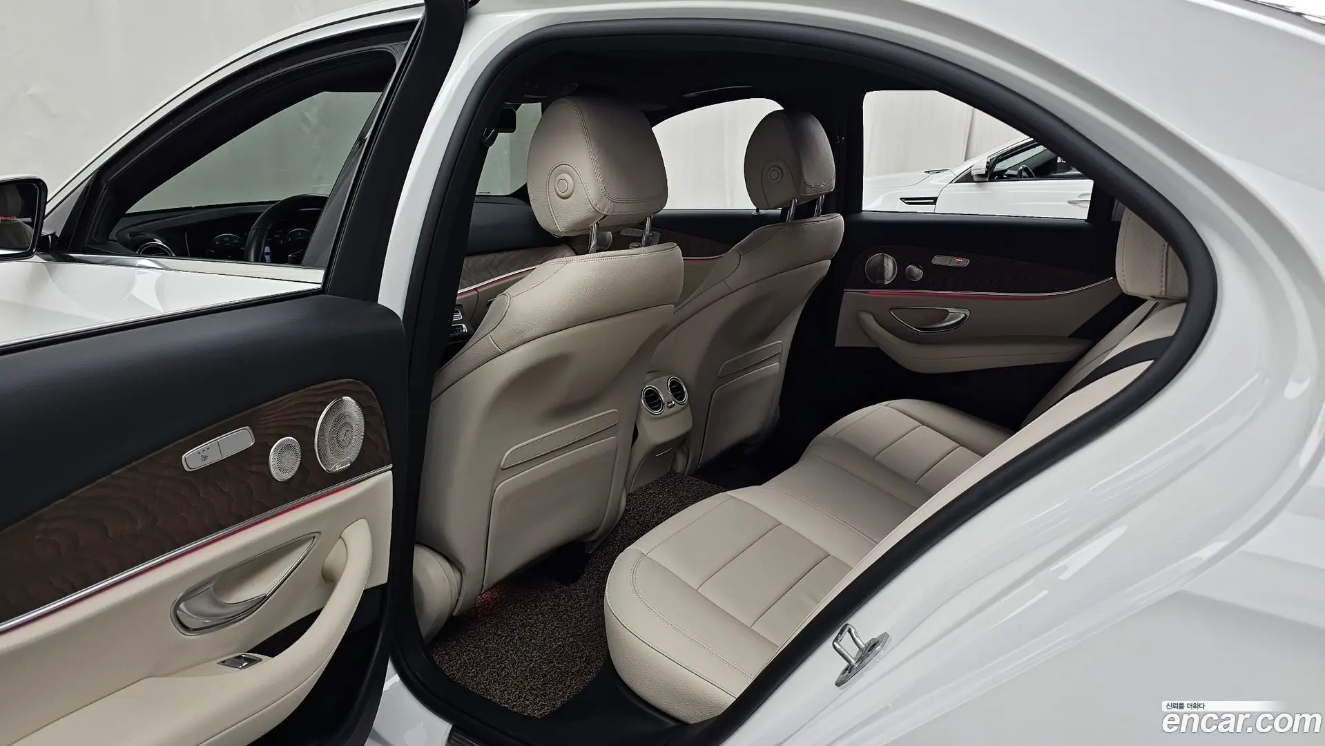 Mercedes-Benz E-Class E220d 4MATIC Exclusive