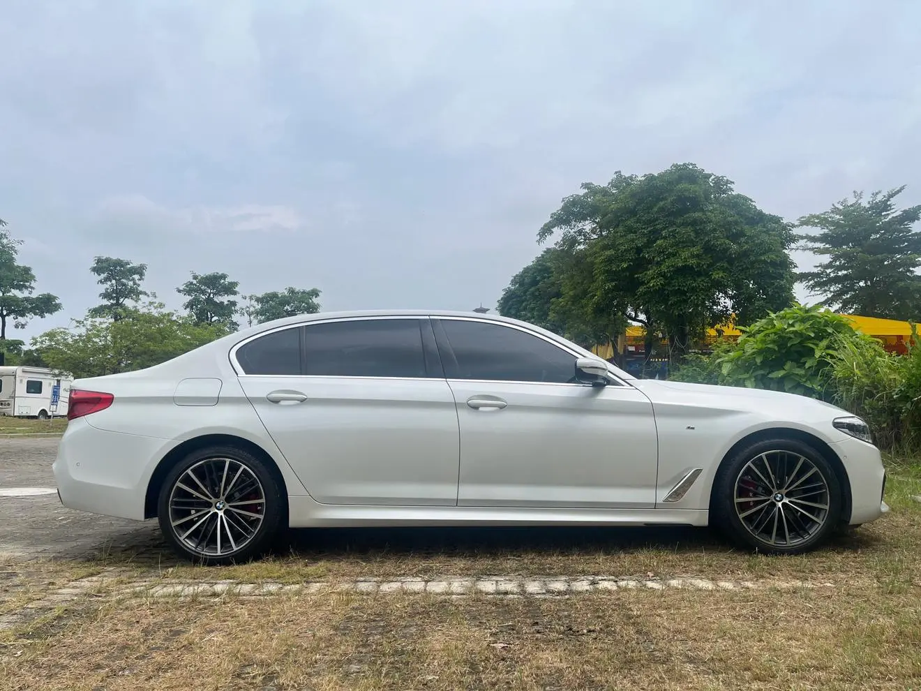 BMW 5 Series 2020 530Li Leading M Sport Package