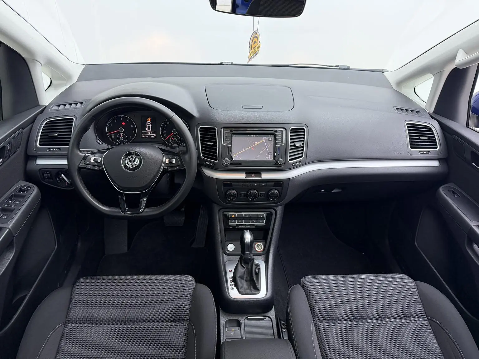 Volkswagen Sharan 2018 Facelift 380TSI 6 seat