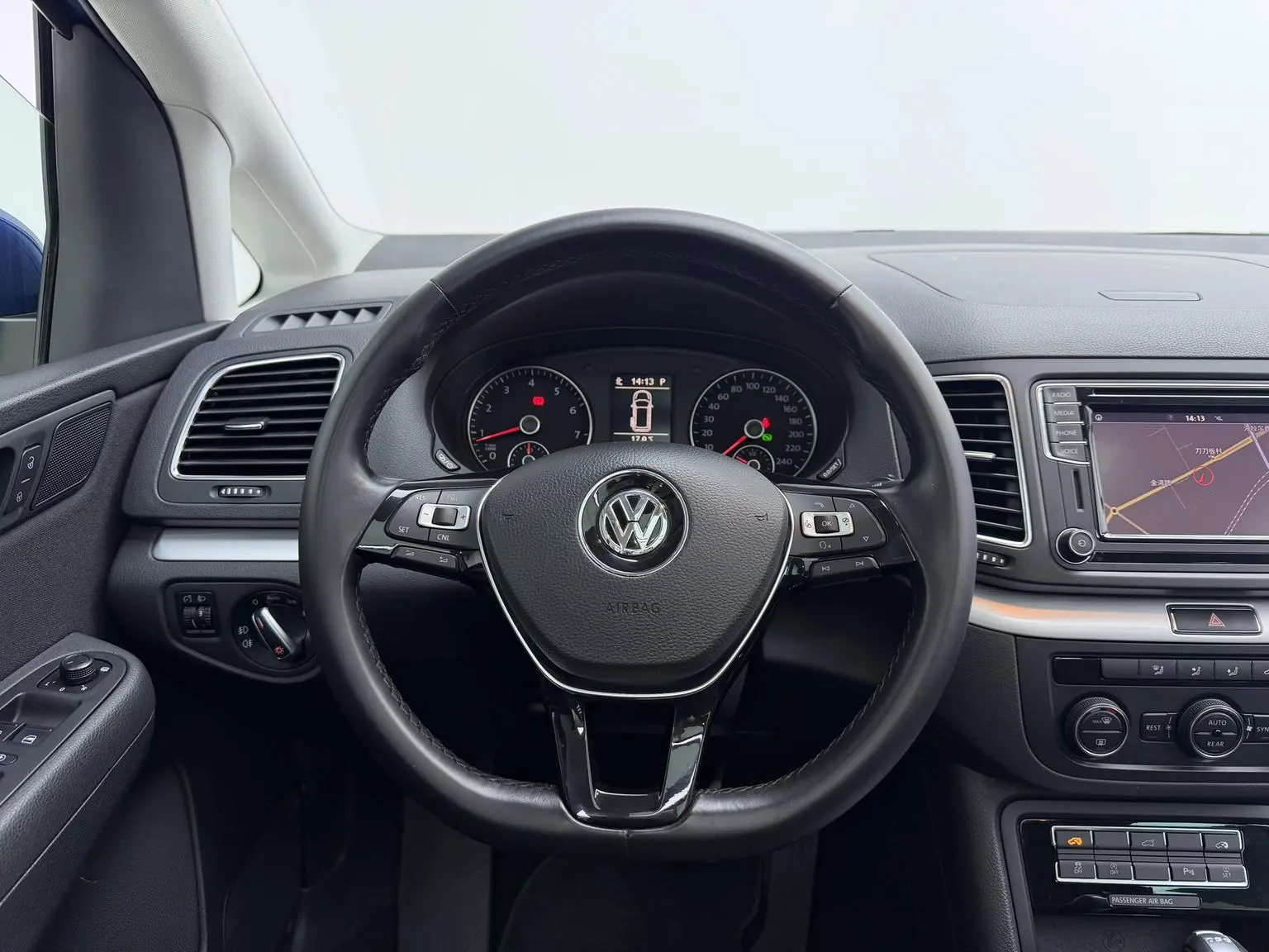 Volkswagen Sharan 2018 Facelift 380TSI 6 seat