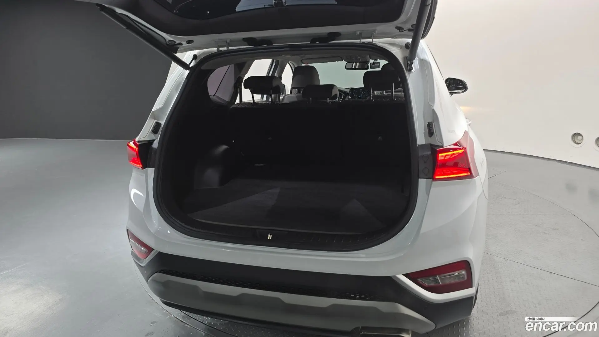 Hyundai Santafe Gasoline 2.0T 2WD