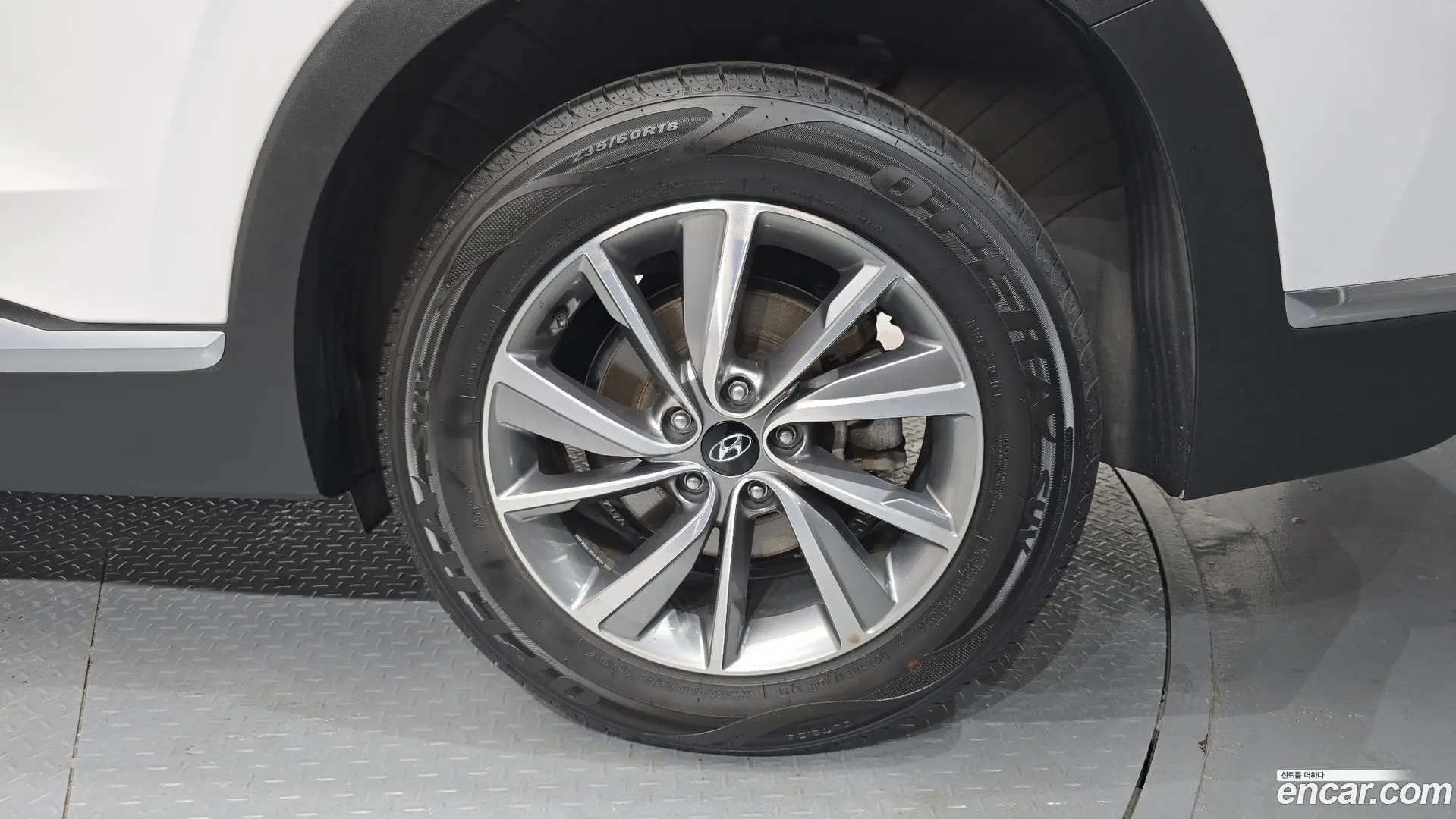 Hyundai Santafe Gasoline 2.0T 2WD