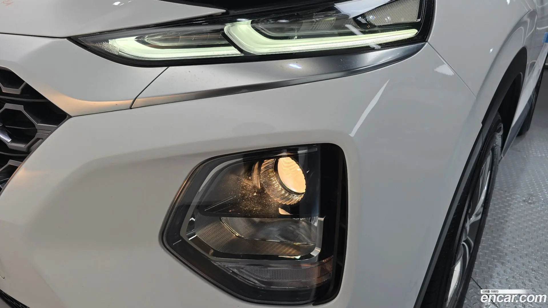 Hyundai Santafe Gasoline 2.0T 2WD