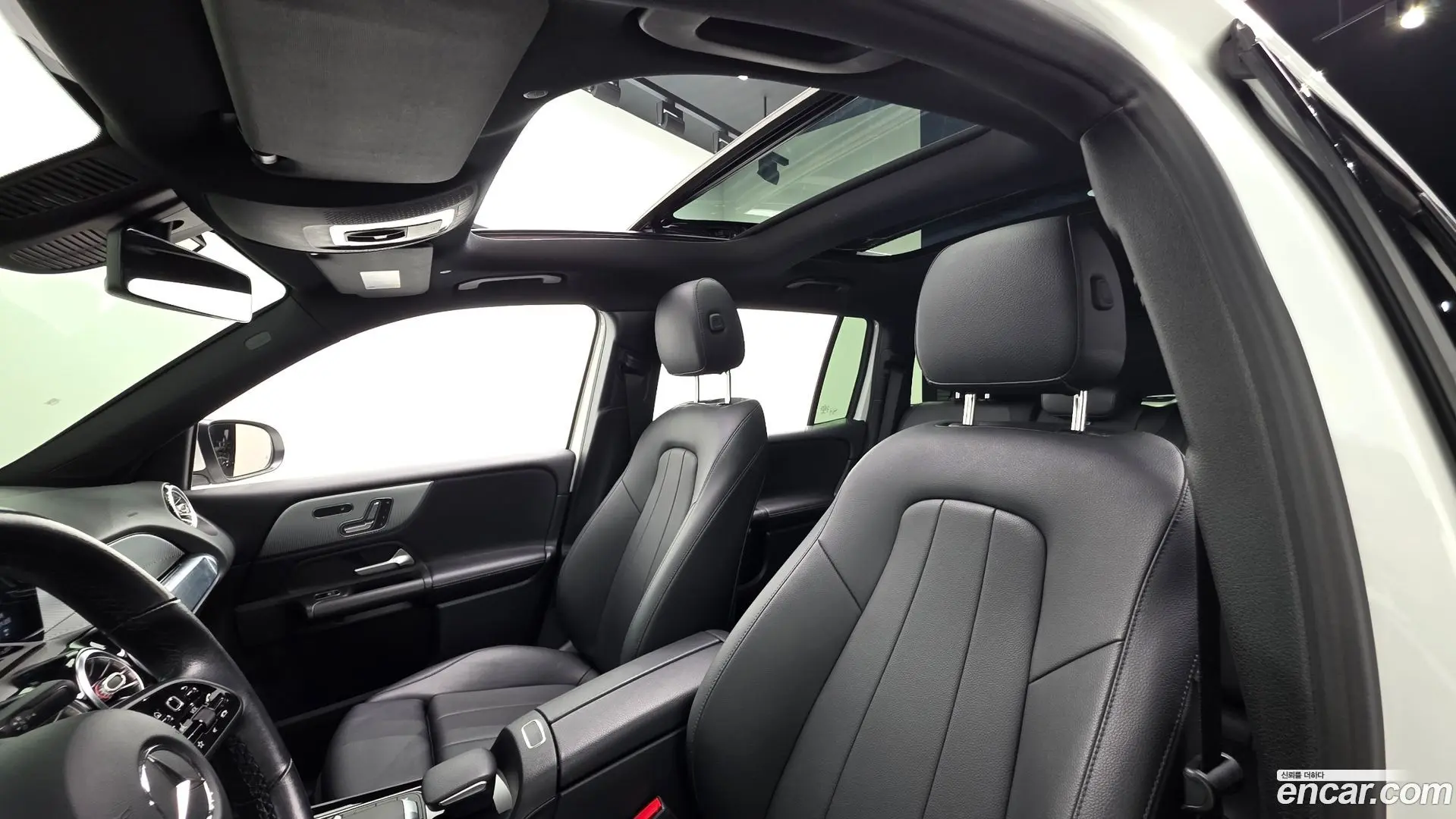 Mercedes-Benz GLB-Class GLB200 d 2021