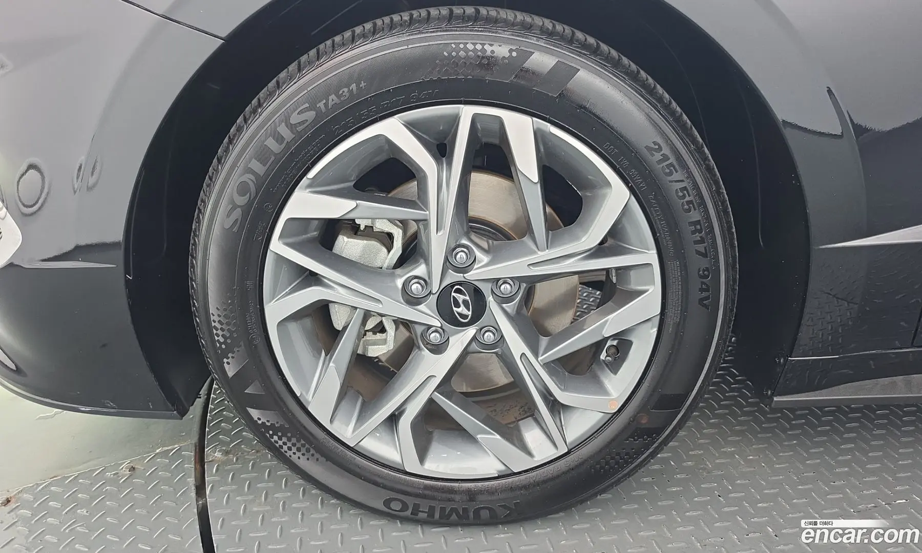 Hyundai Sonata 2.0 LPG(rental car)