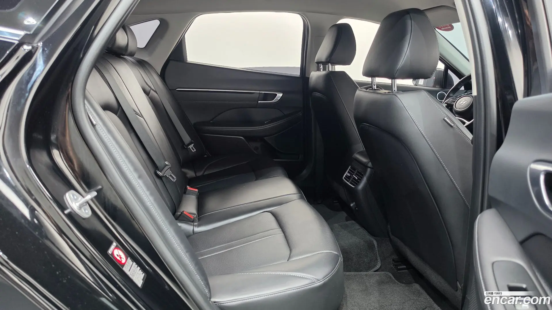 Hyundai Sonata 2.0 LPG(rental car)