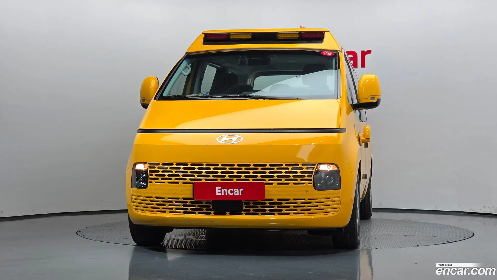 Hyundai Staria L3.5 Kinder Safety Car