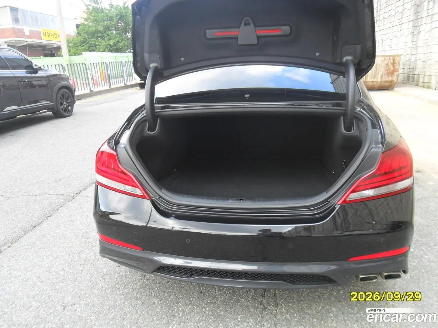 Genesis G70 2.0T AWD