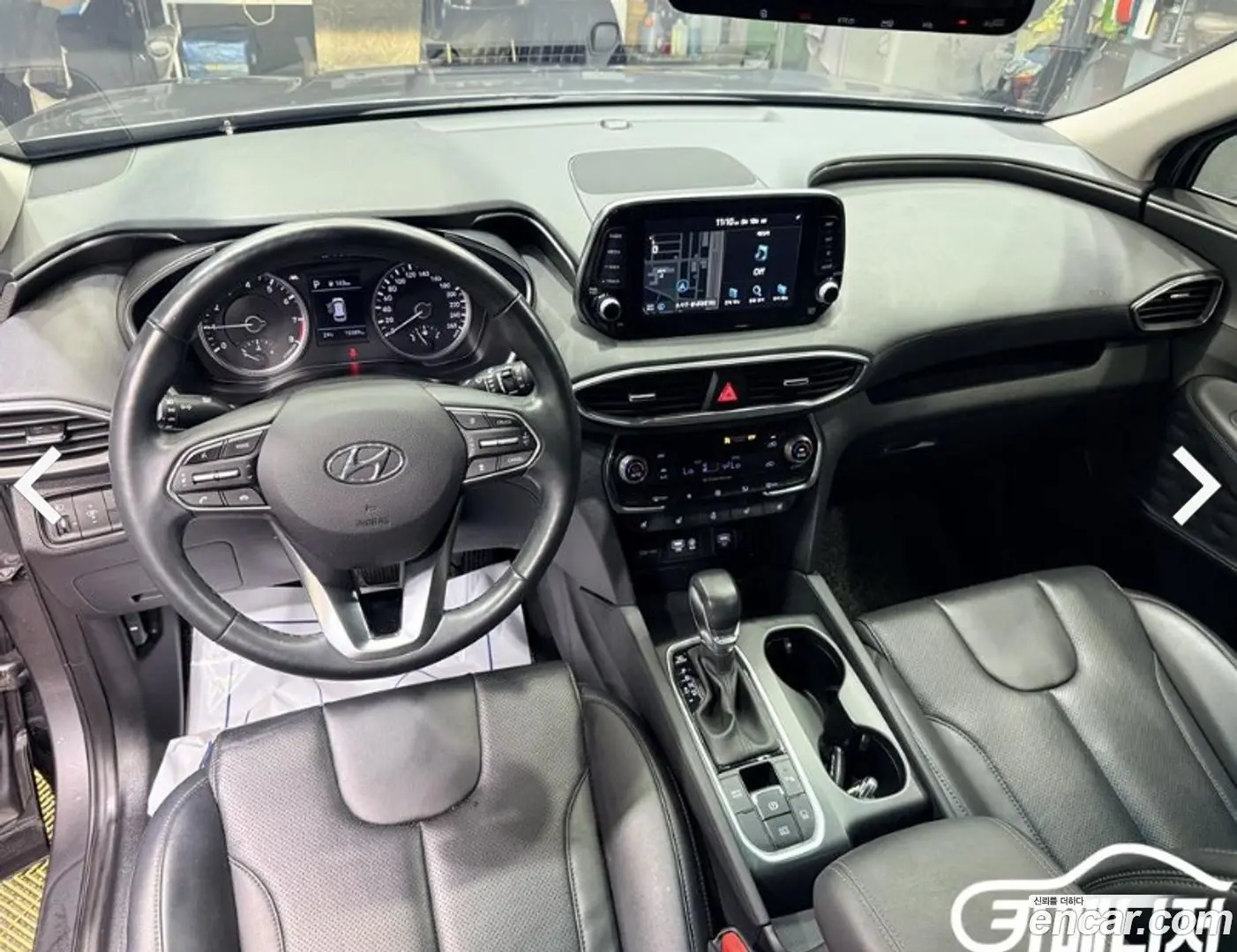 Hyundai Santafe Gasoline 2.0T 2WD