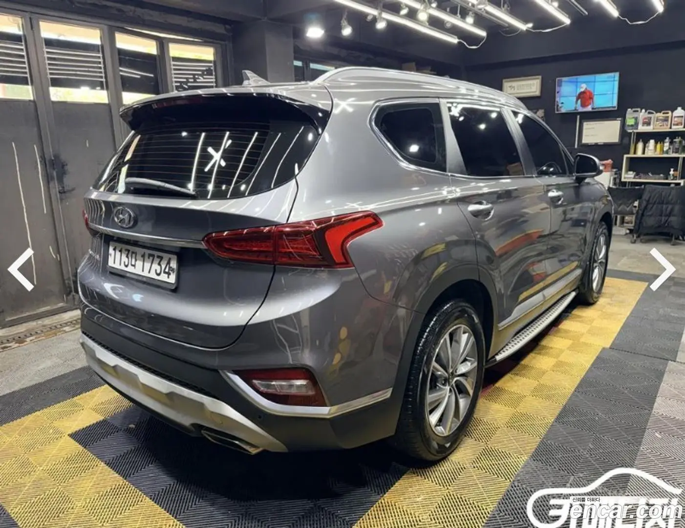 Hyundai Santafe Gasoline 2.0T 2WD