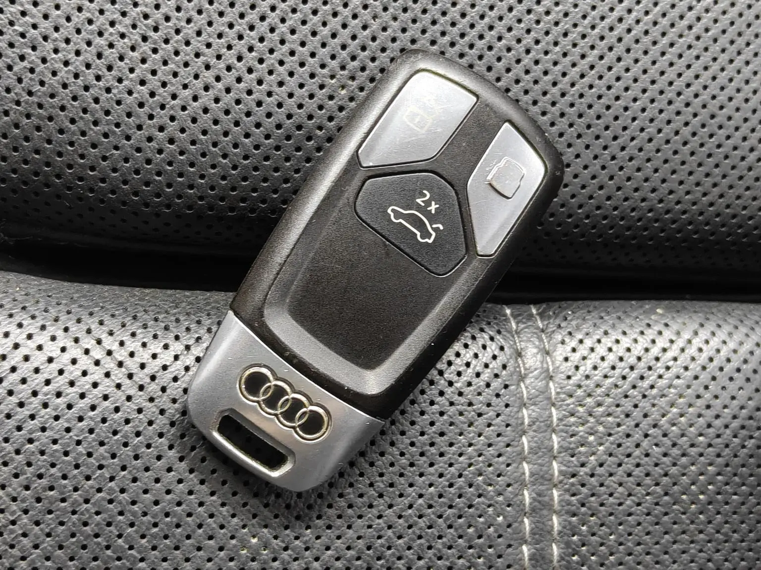 Audi A4L 2020 40 TFSI Dynamic Luxury