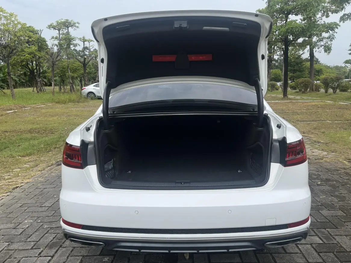 Audi A4L 2019 40 TFSI Fashion China VI