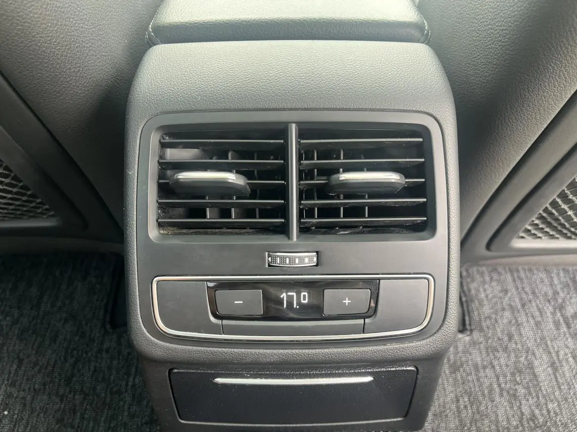 Audi A4L 2019 40 TFSI Fashion China VI