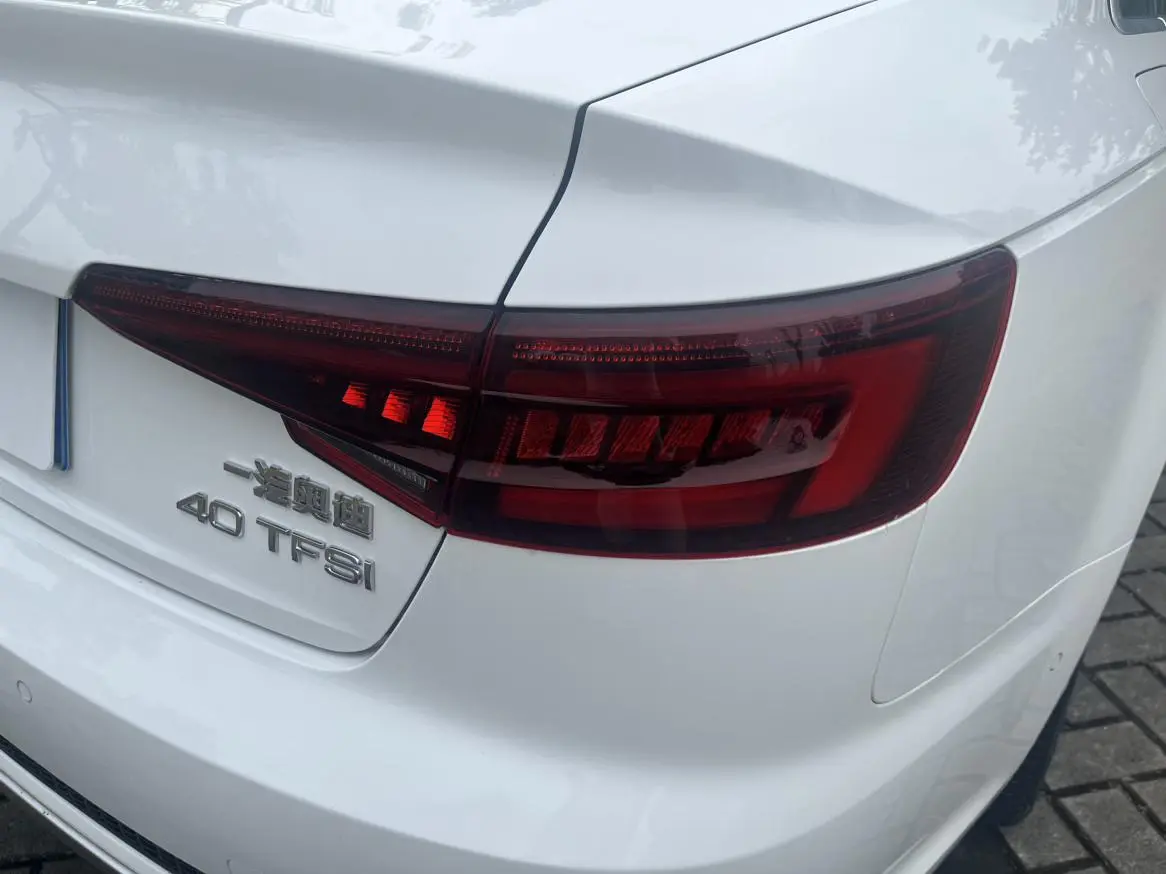 Audi A4L 2019 40 TFSI Fashion China VI