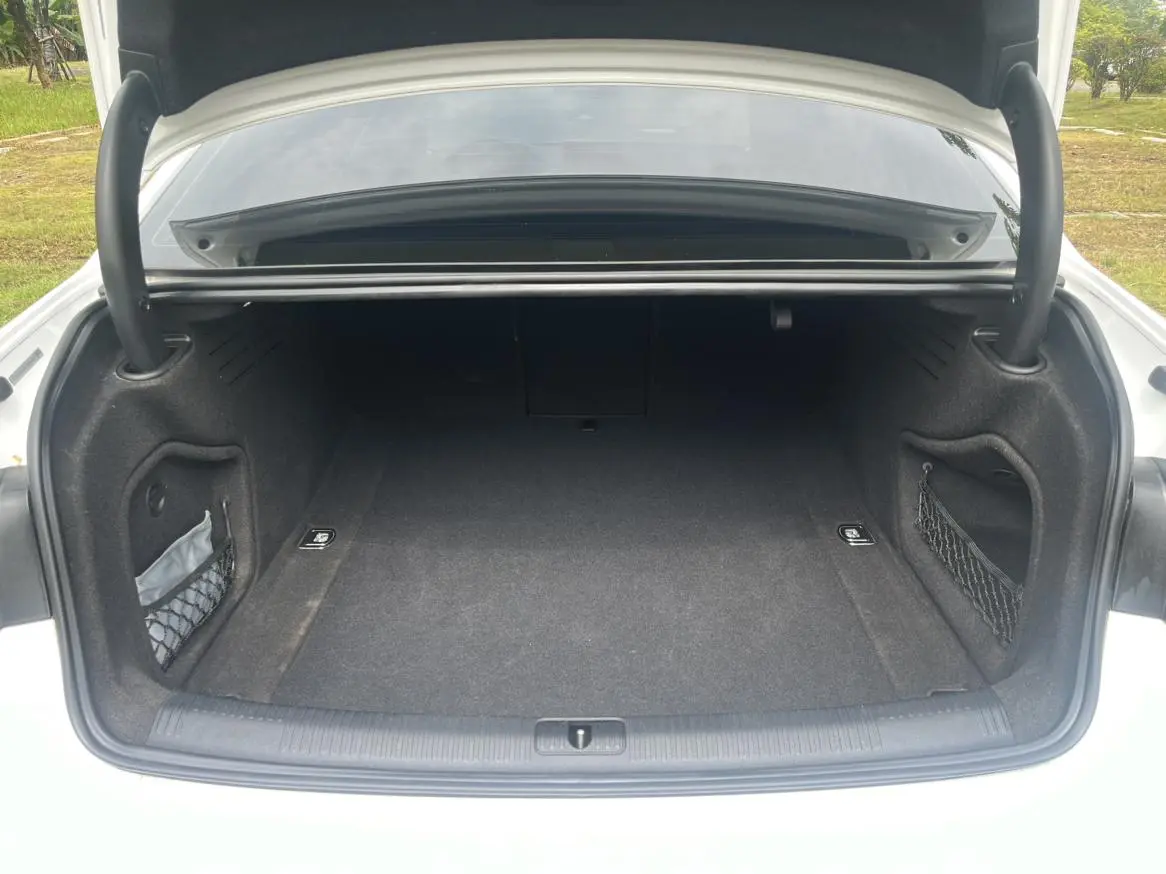 Audi A4L 2019 40 TFSI Fashion China VI