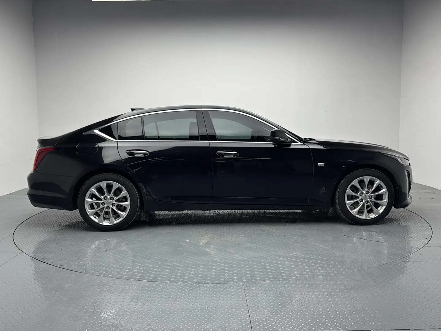 Cadillac CT5 2022 28T Luxury Standard