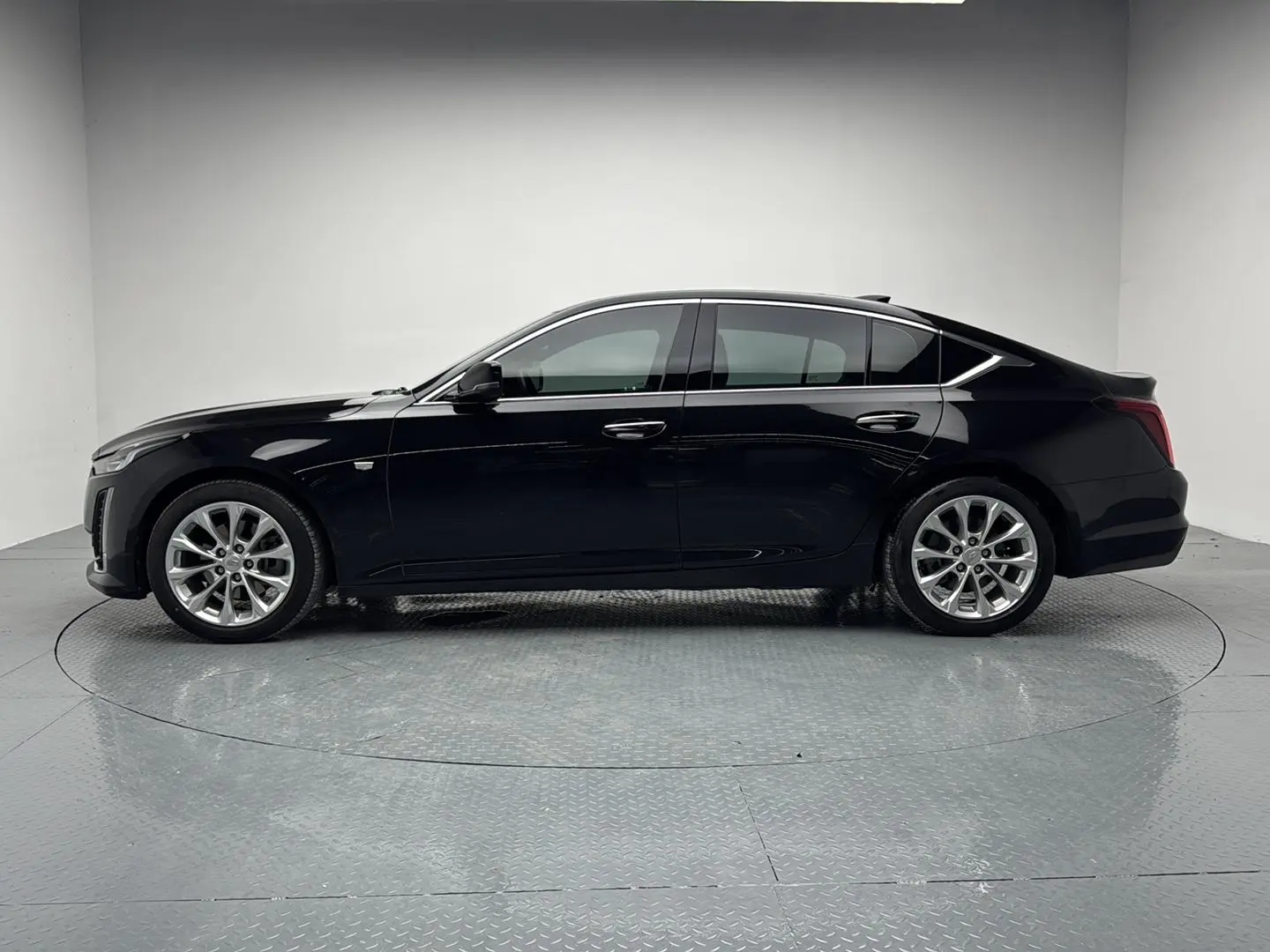 Cadillac CT5 2022 28T Luxury Standard