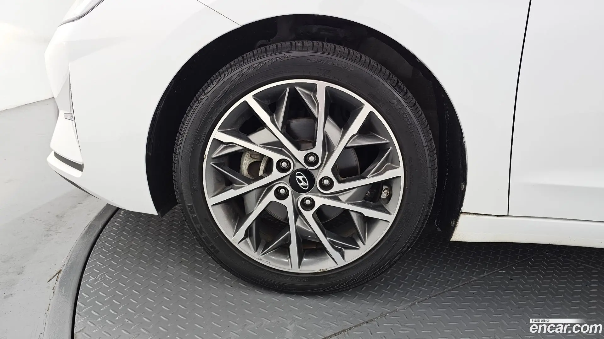 Hyundai AVANTE 1.6 2018