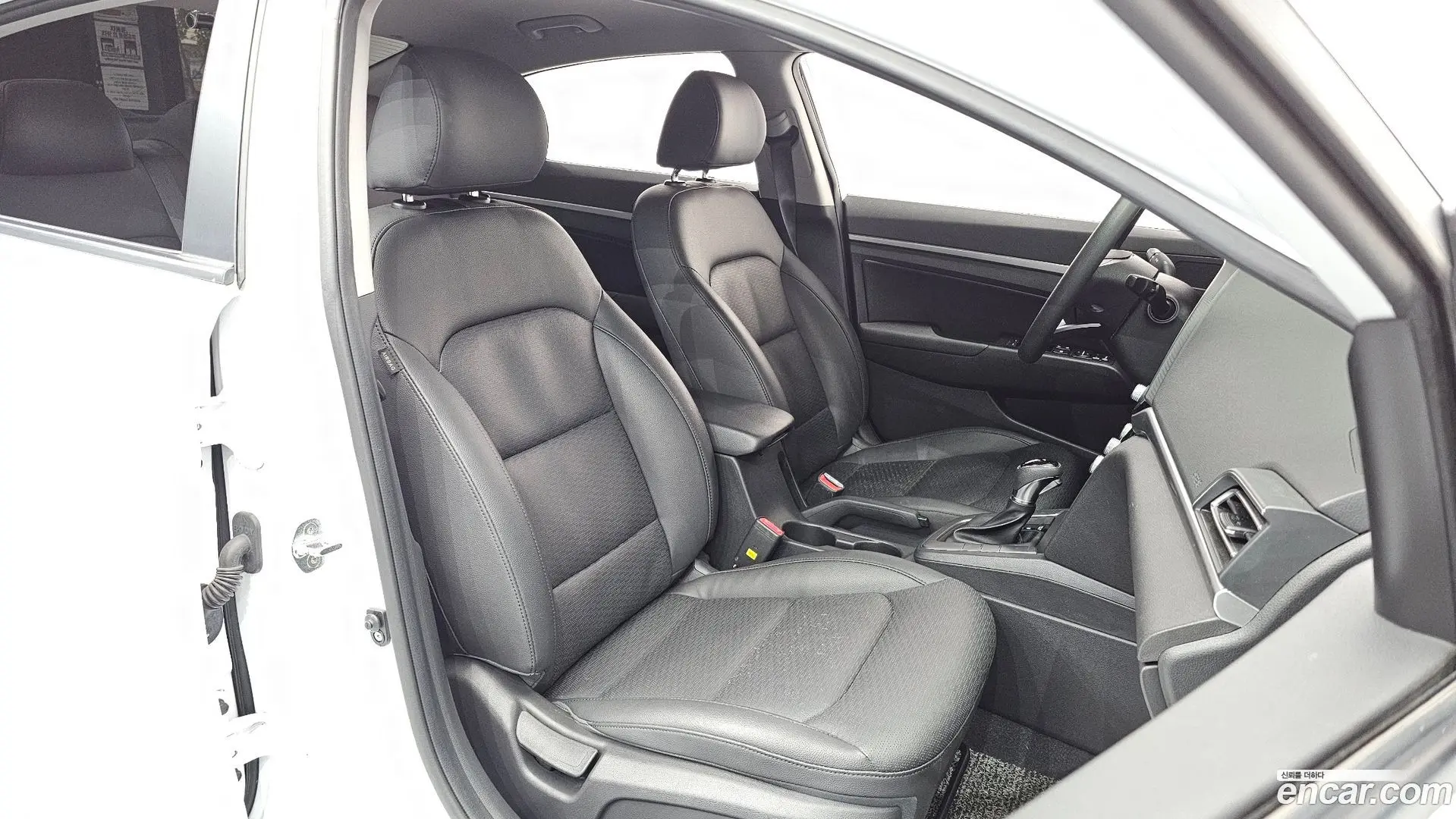 Hyundai AVANTE 1.6 2018