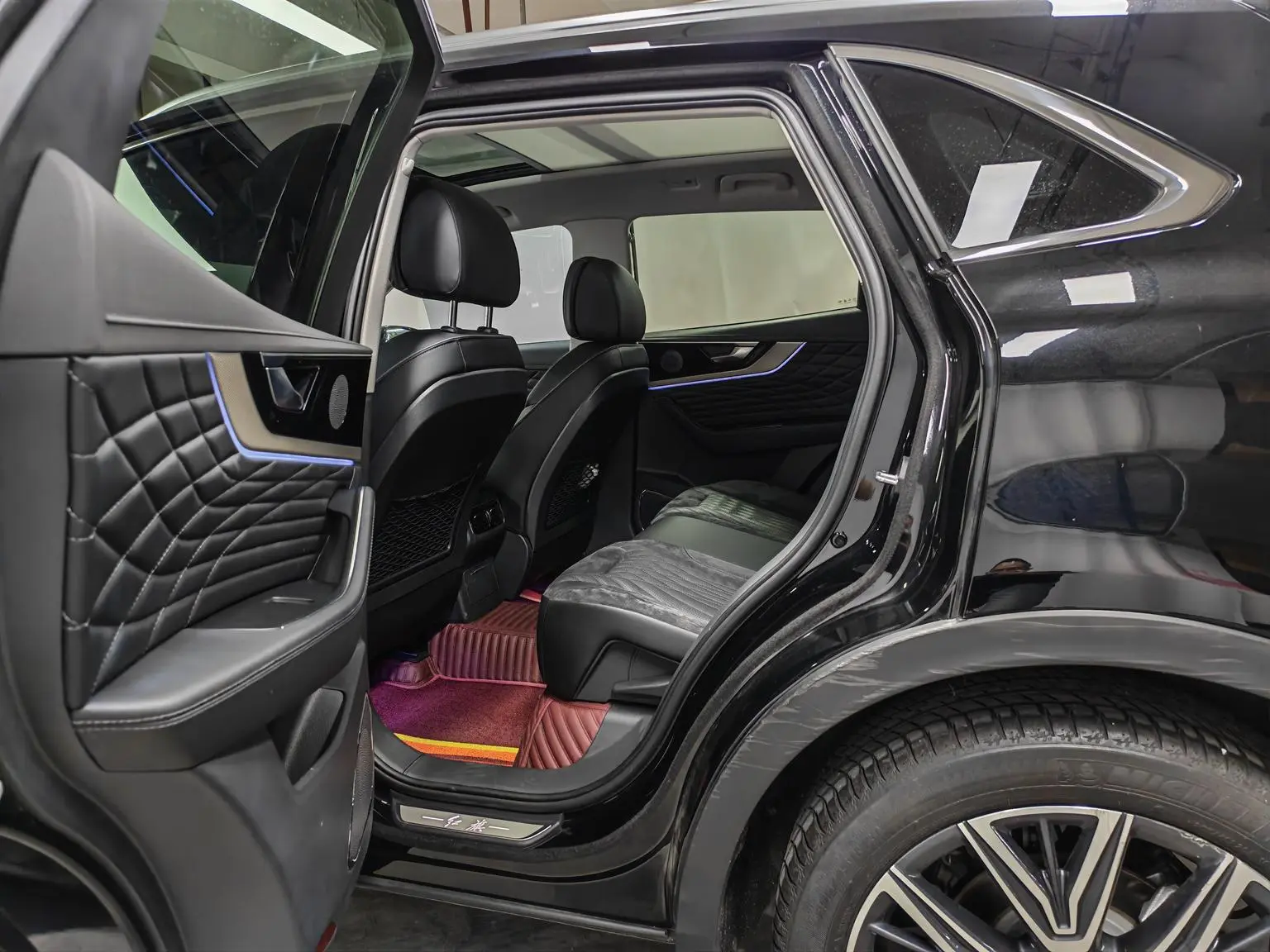 Hongqi HS5 2022 Facelift 2.0T Connected Flagship Enjoy 4WD