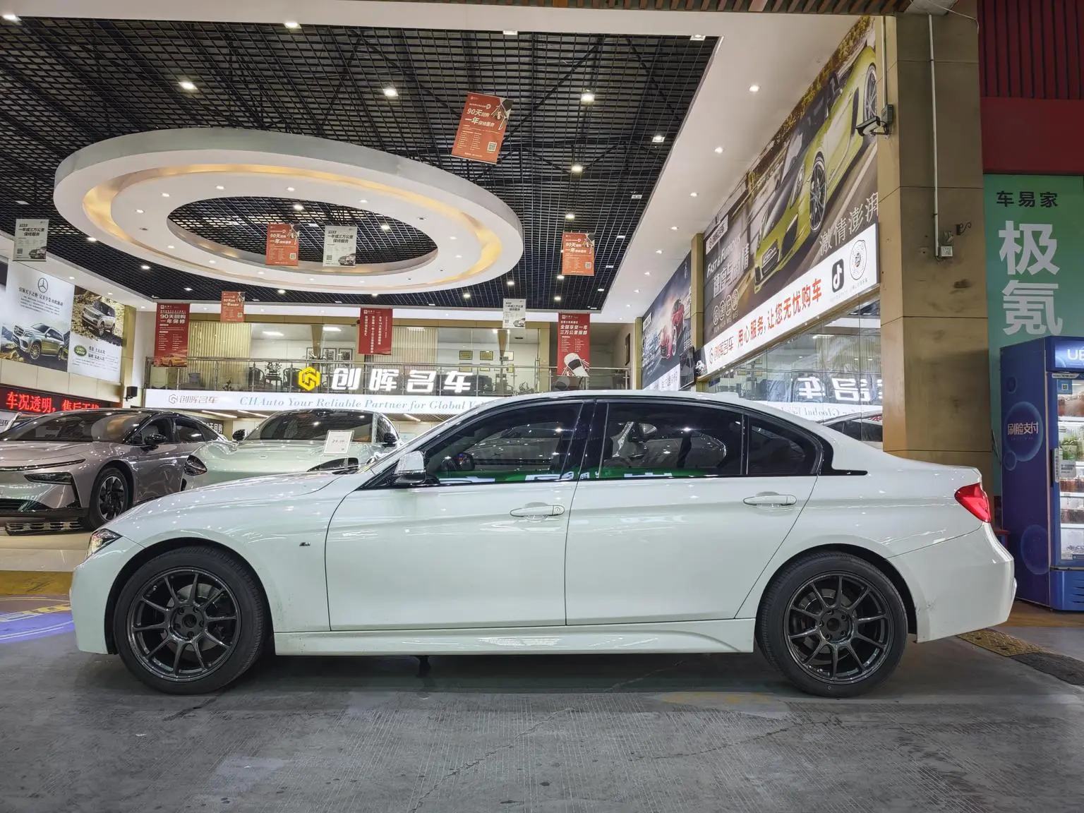 BMW 3 Series 2018 320Li Leading M Sport Package