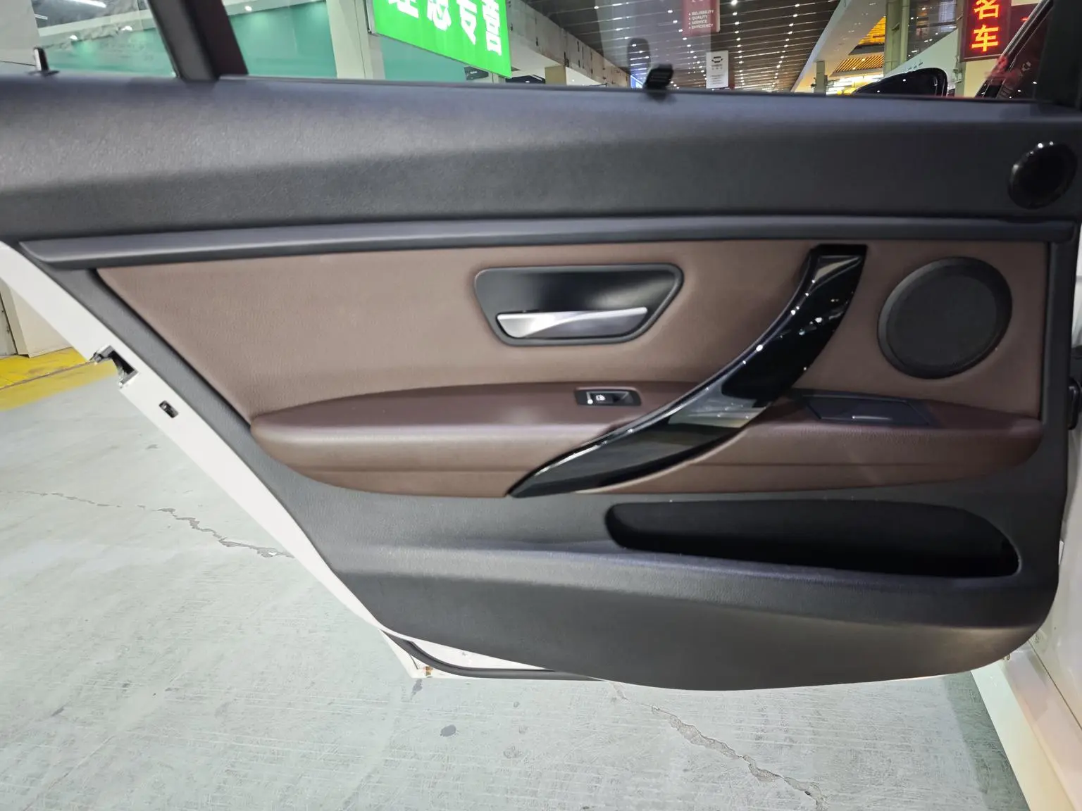 BMW 3 Series 2018 320Li Leading M Sport Package