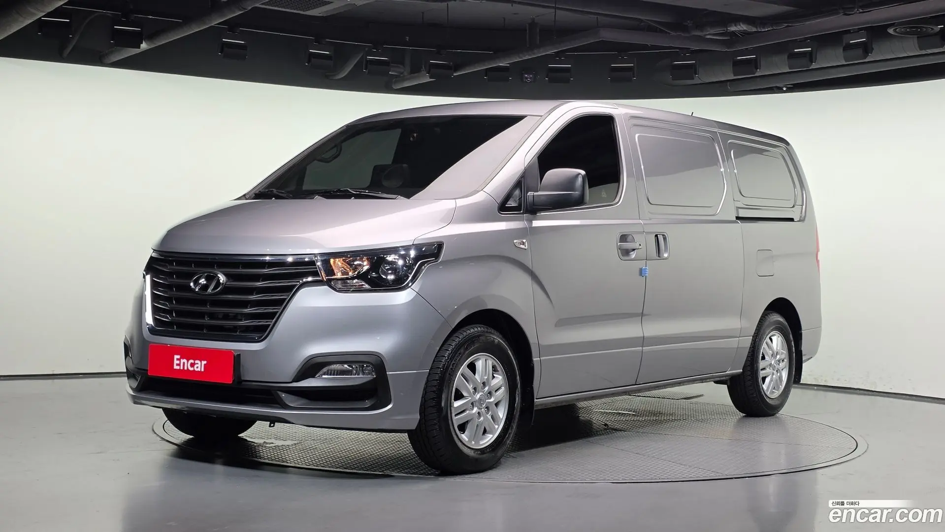 Hyundai Starex Van 3-Seater