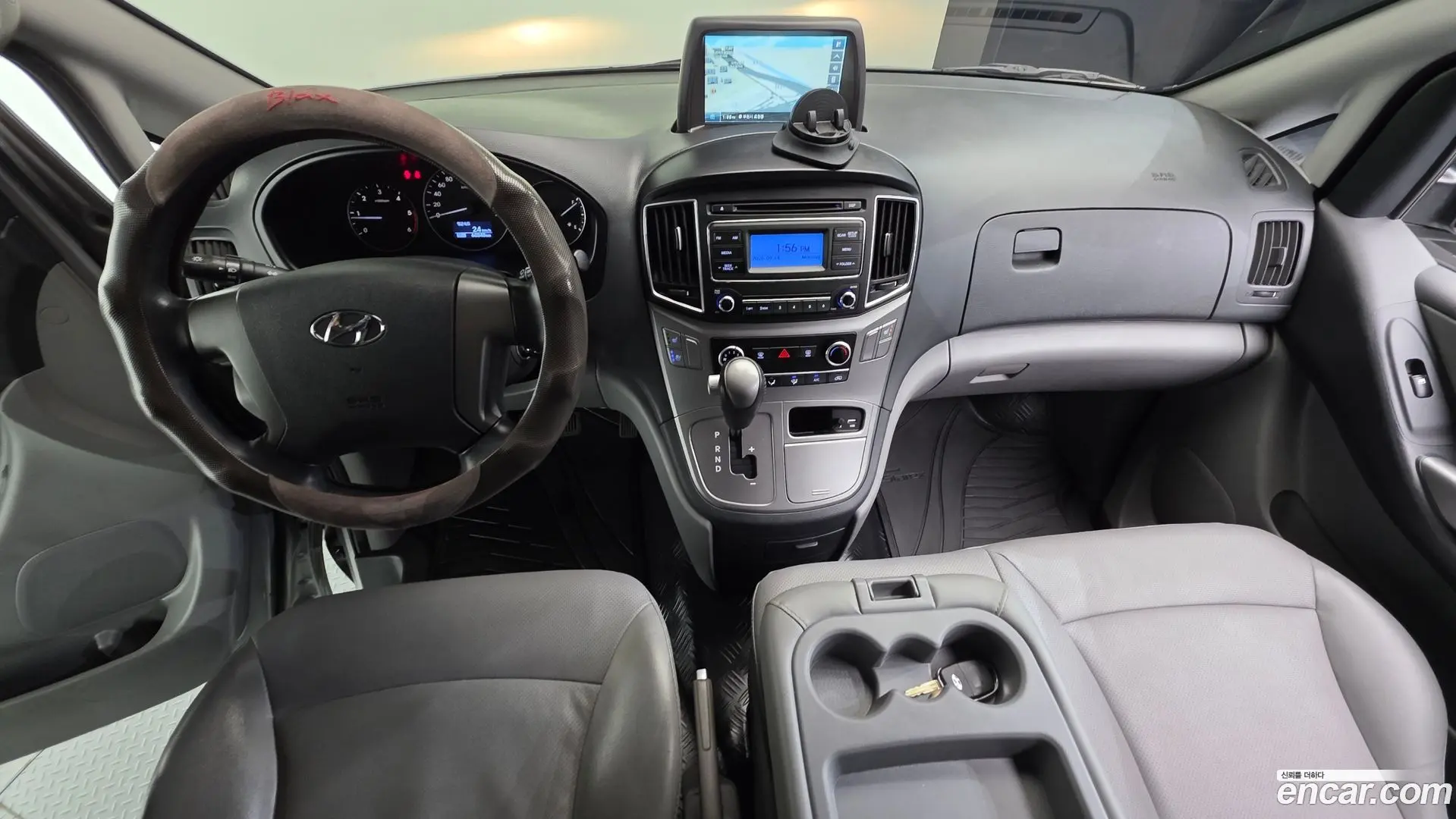 Hyundai Starex Van 3-Seater