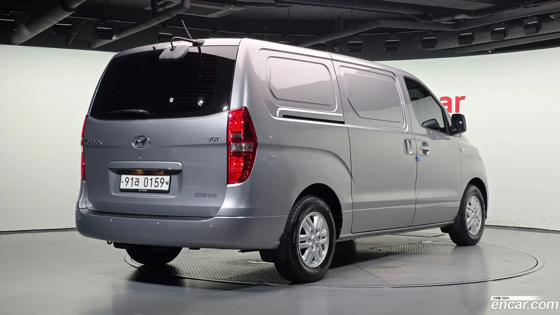 Hyundai Starex Van 3-Seater
