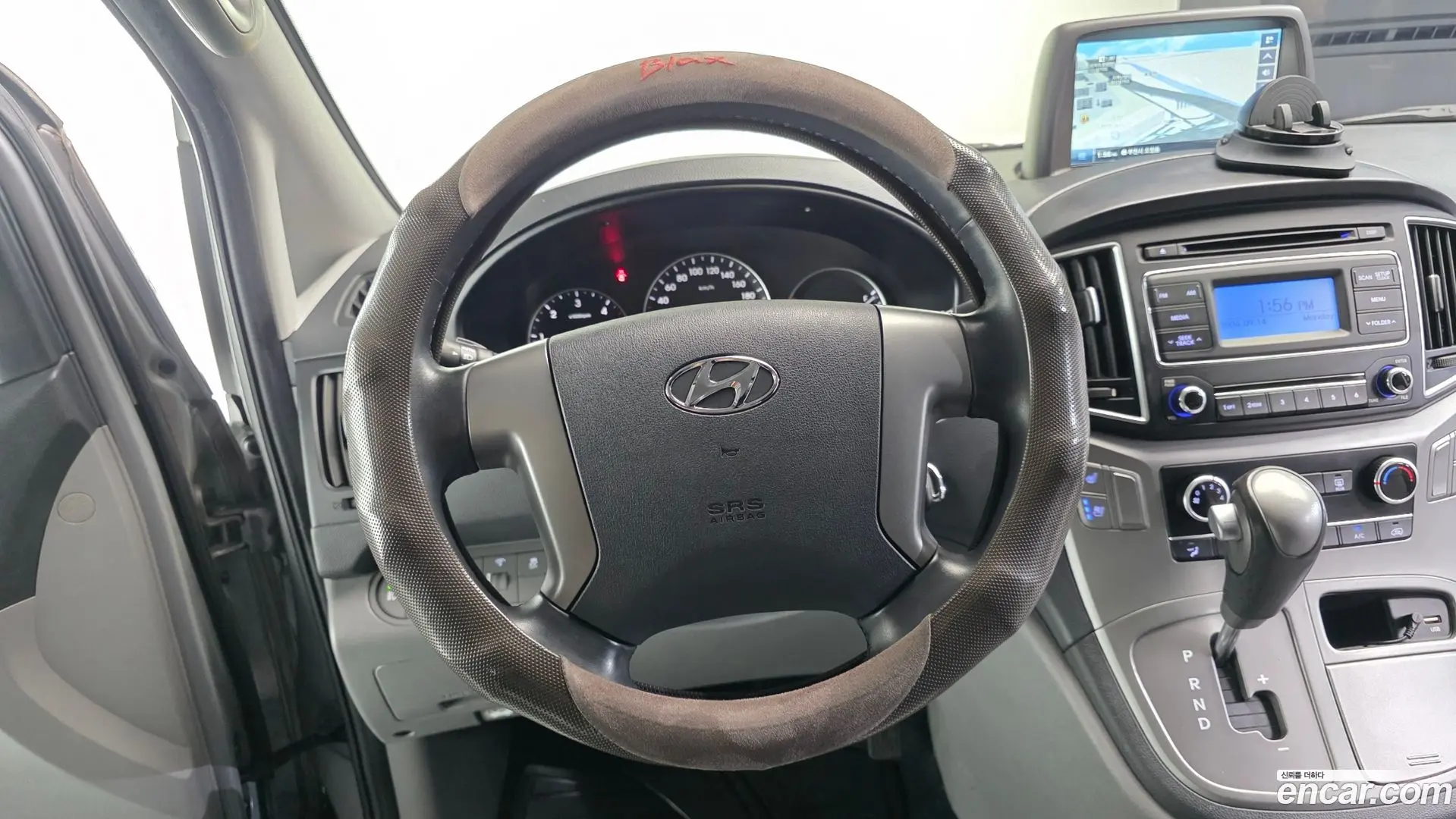 Hyundai Starex Van 3-Seater