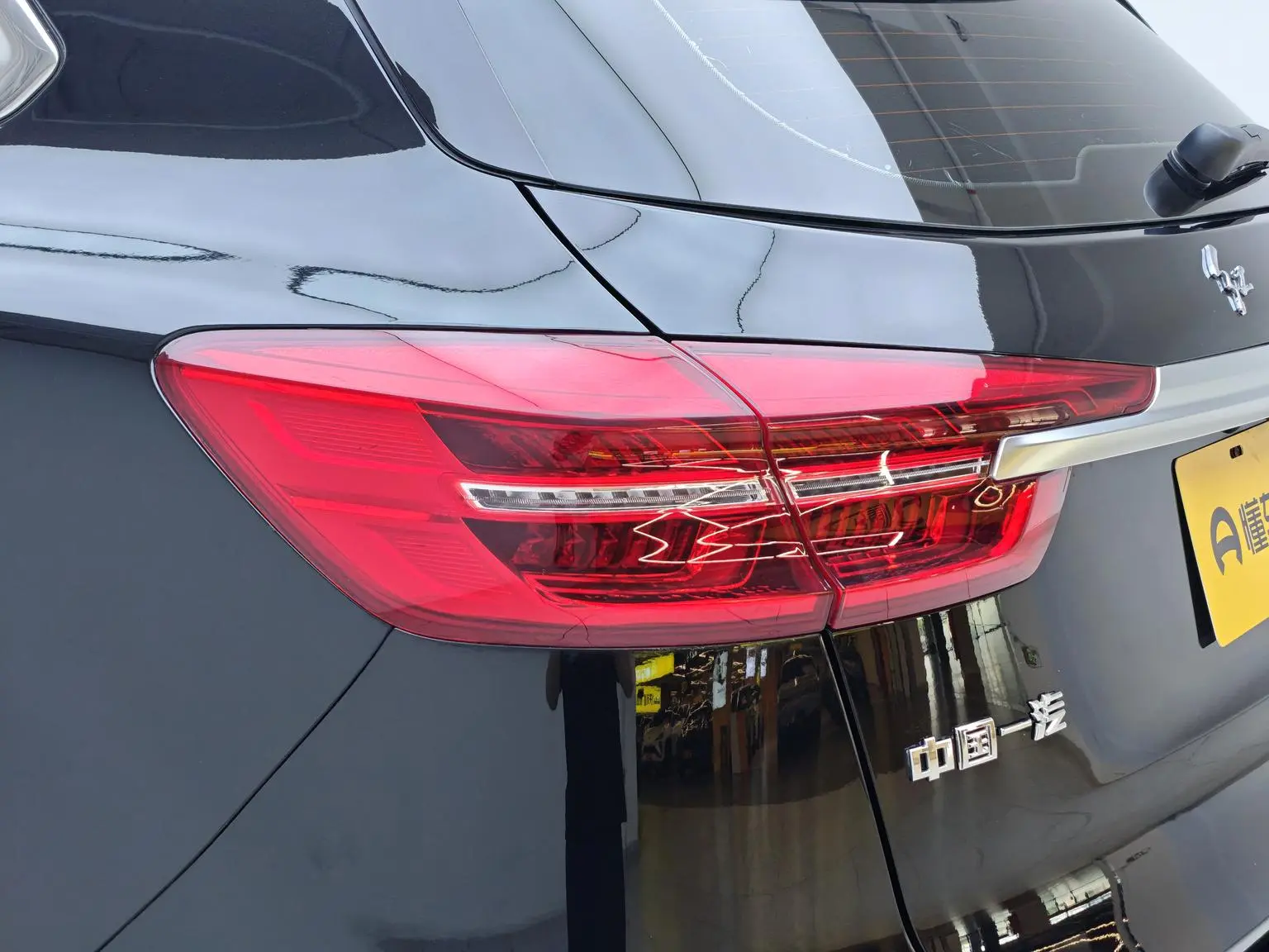 Hongqi HS5 2022 Facelift 2.0T Connected Flagship Enjoy