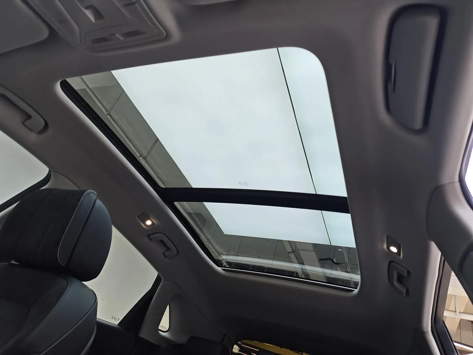 Hongqi HS5 2022 Facelift 2.0T Connected Flagship Enjoy